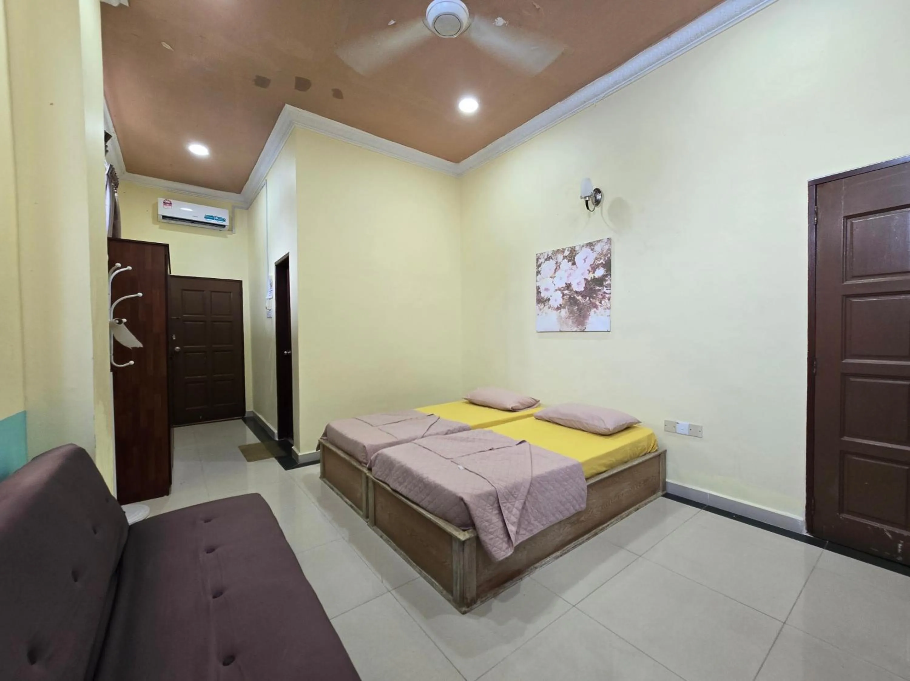 Bedroom in Hotel O Villa Impiana