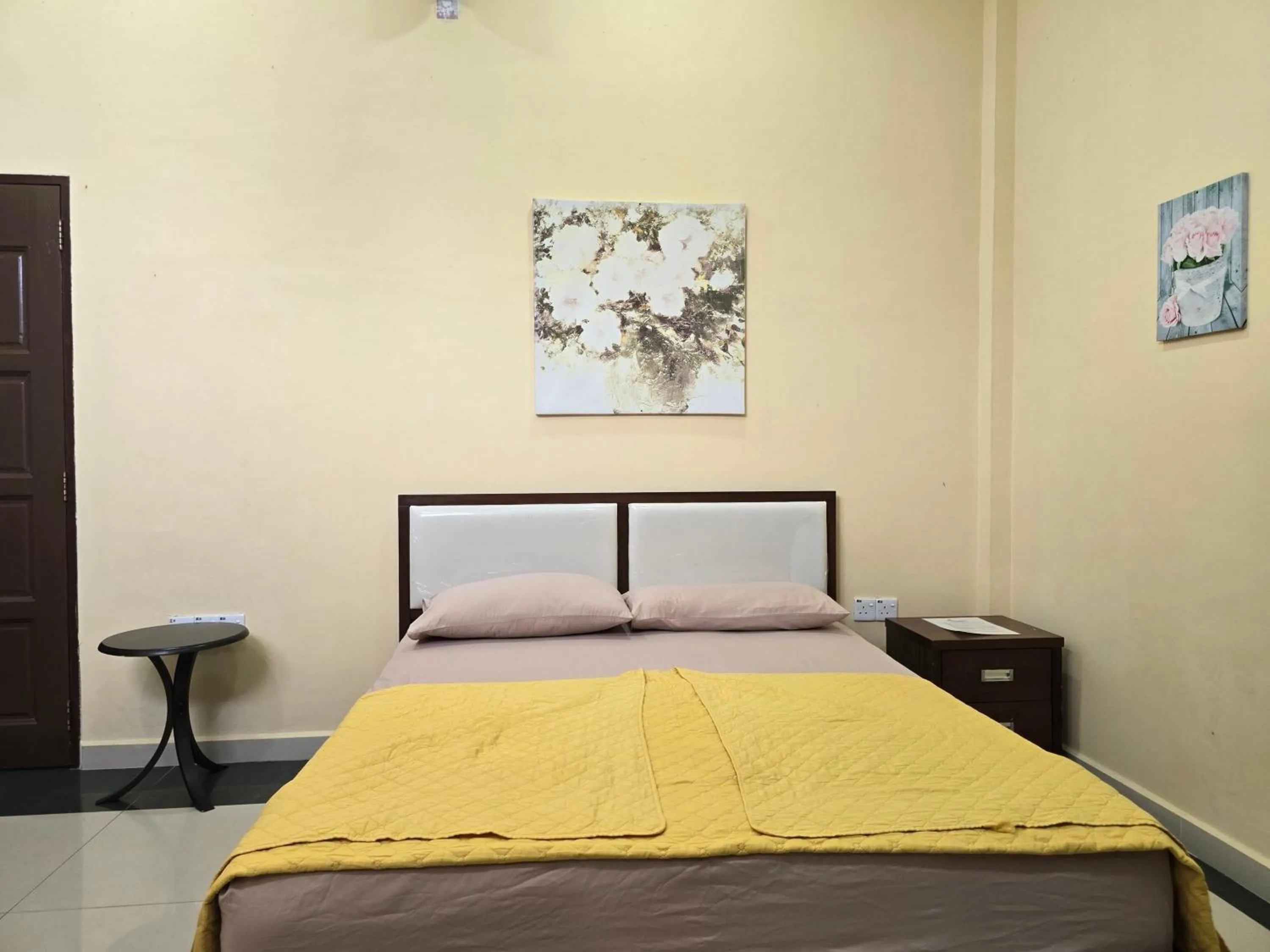 Bedroom in Hotel O Villa Impiana