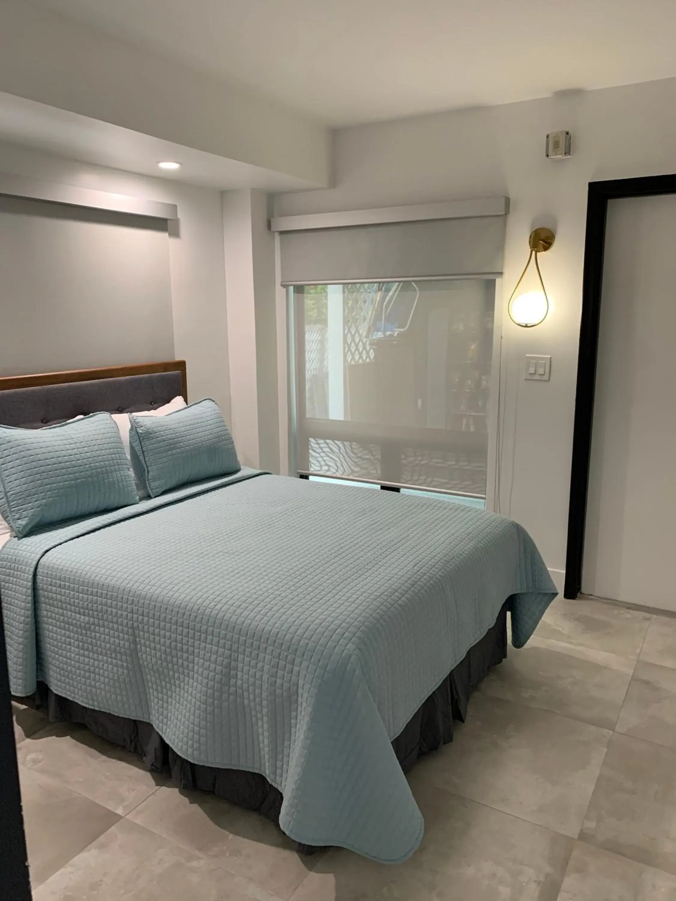 Bed in Ocean Villas of Deerfield Bed in Ocean Villas of Deerfield