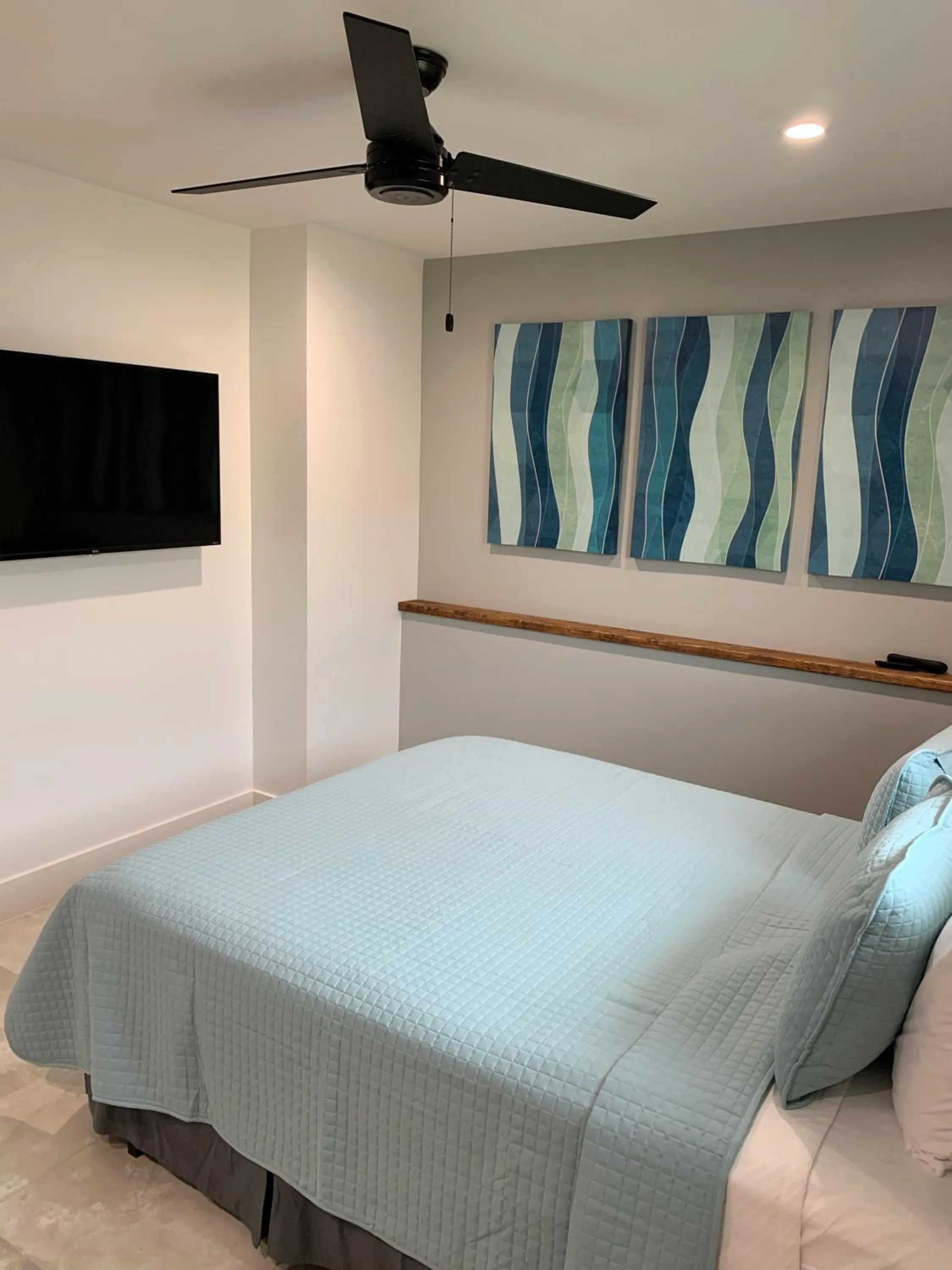 Bed in Ocean Villas of Deerfield