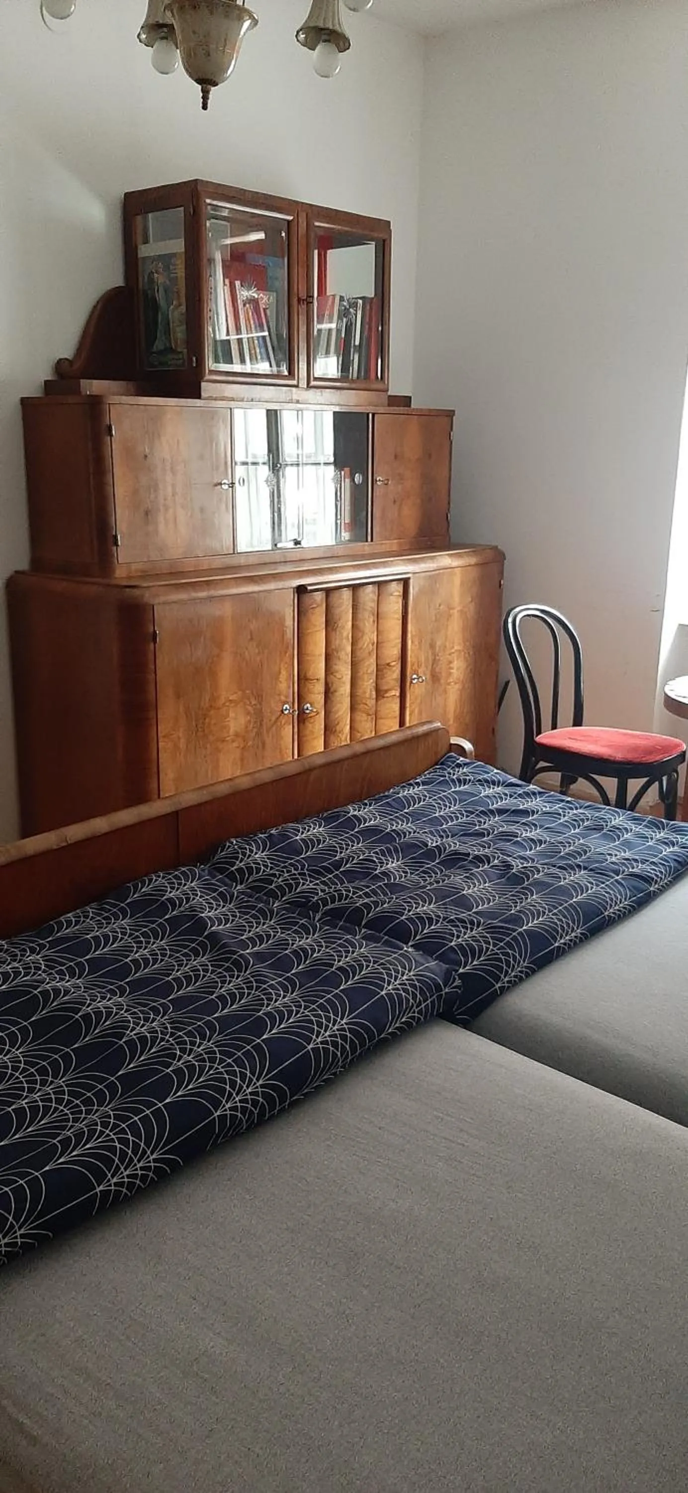 Bedroom, Bed in Apartment History