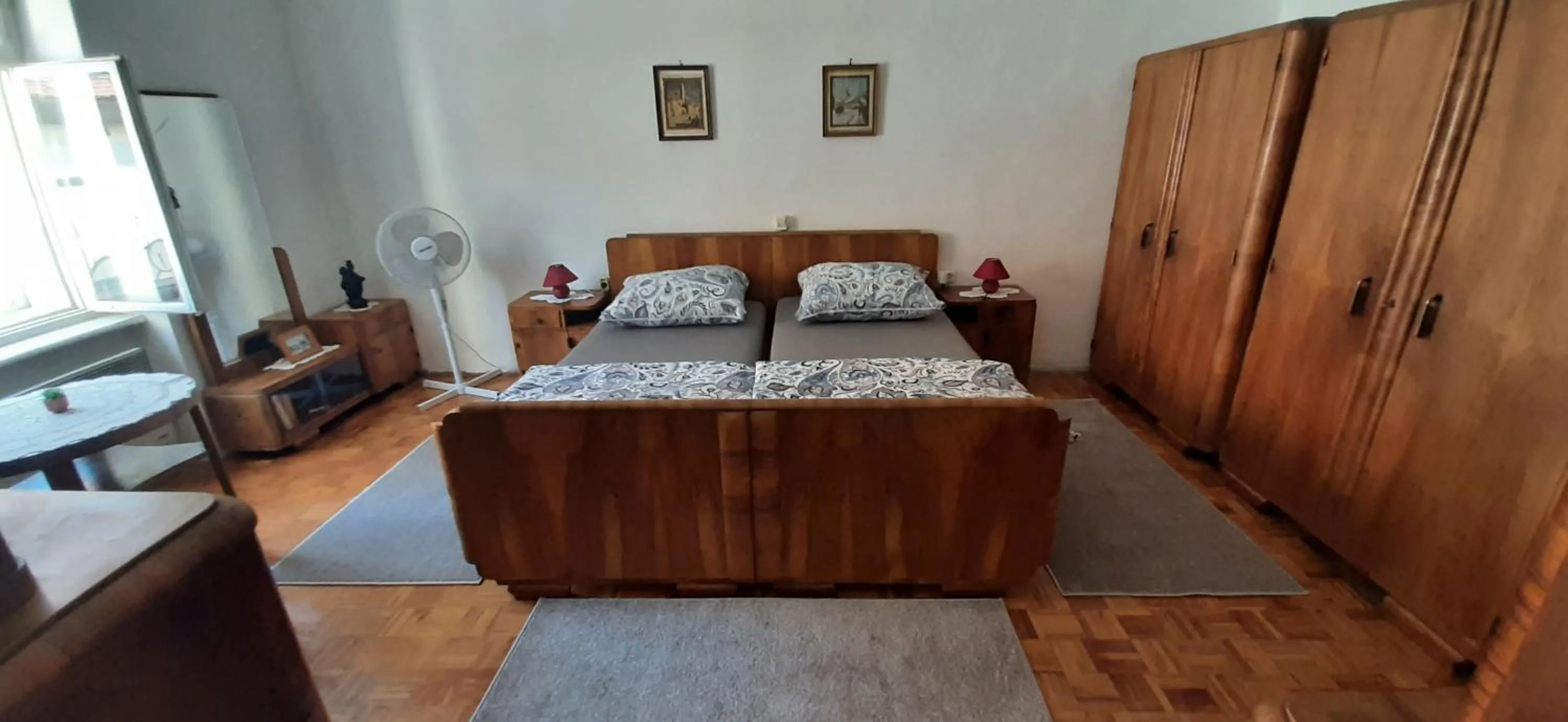 Bedroom, Bed in Apartment History