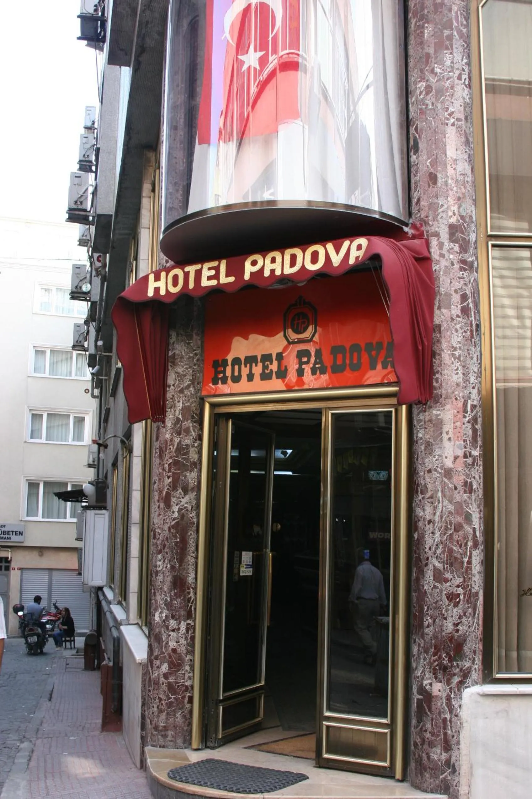 Facade/entrance in Hotel Padova