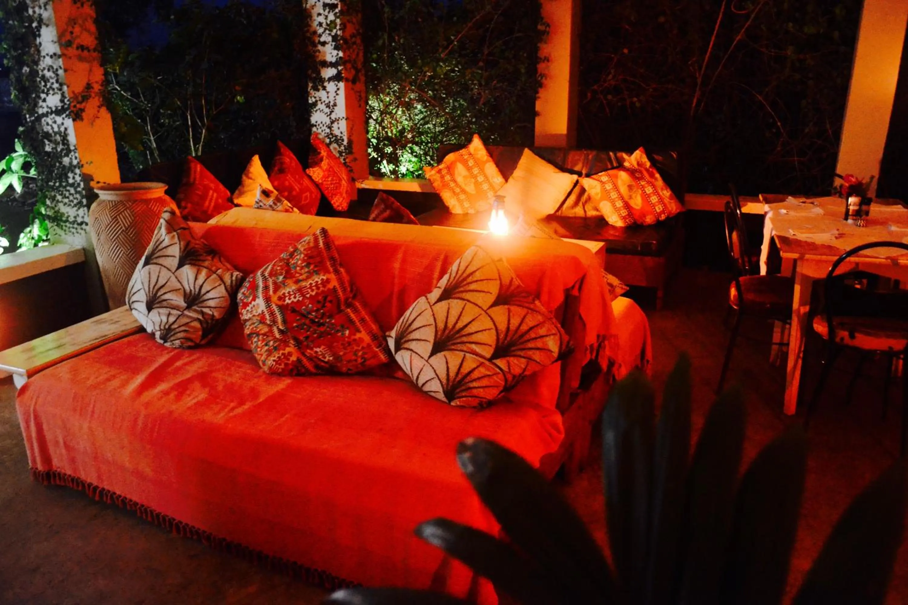 Restaurant/places to eat in Gately Inn Entebbe