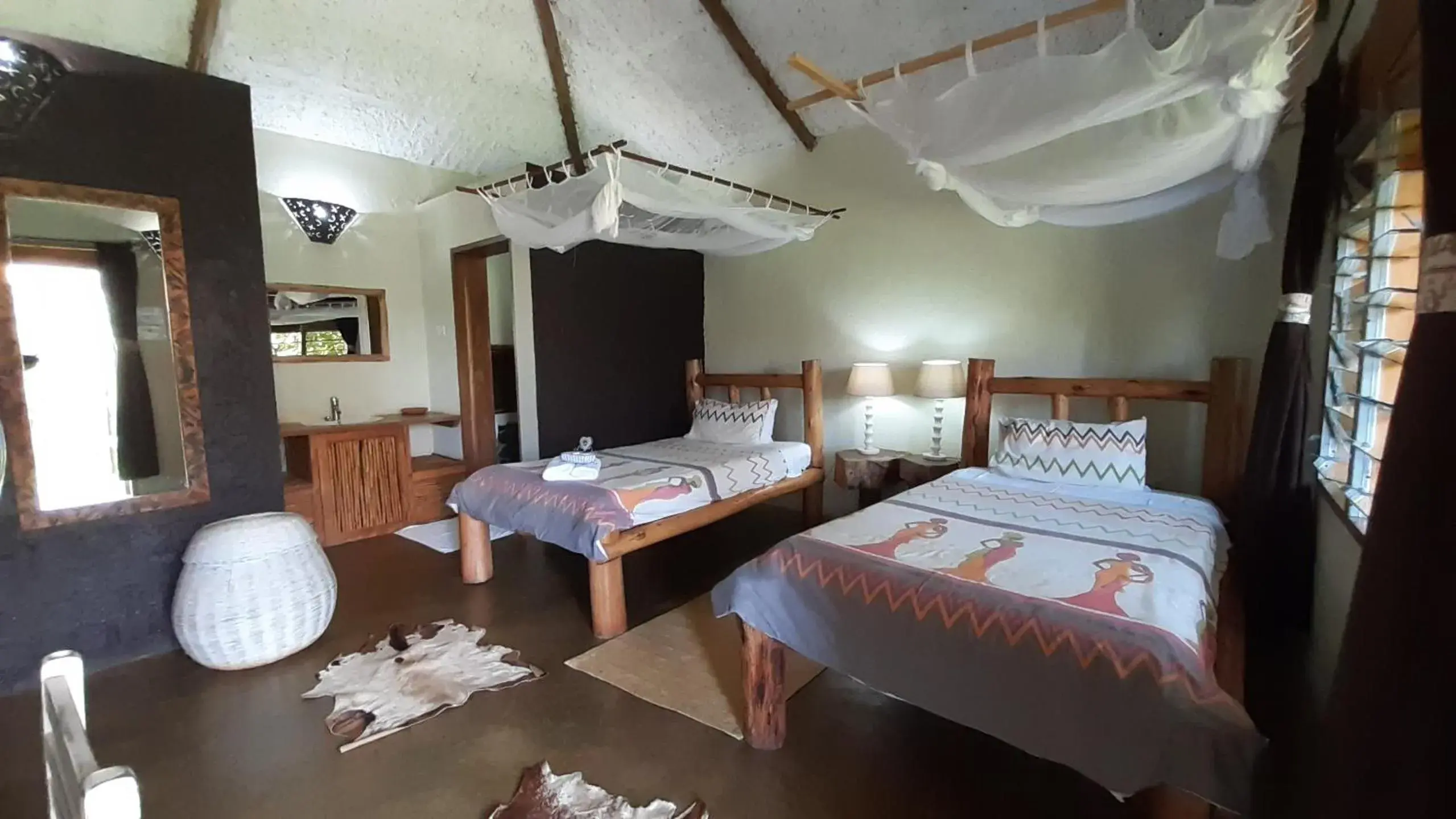 Deluxe Double or Twin Room with Garden View in Gately Inn Entebbe Deluxe Double or Twin Room with Garden View in Gately Inn Entebbe