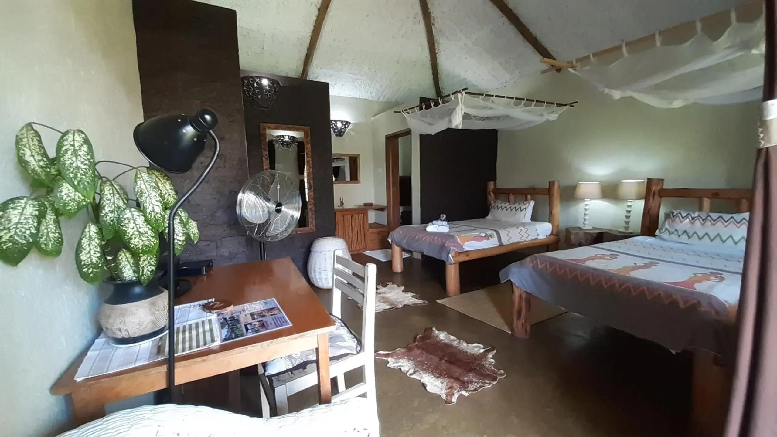 Deluxe Double or Twin Room with Garden View in Gately Inn Entebbe Deluxe Double or Twin Room with Garden View in Gately Inn Entebbe