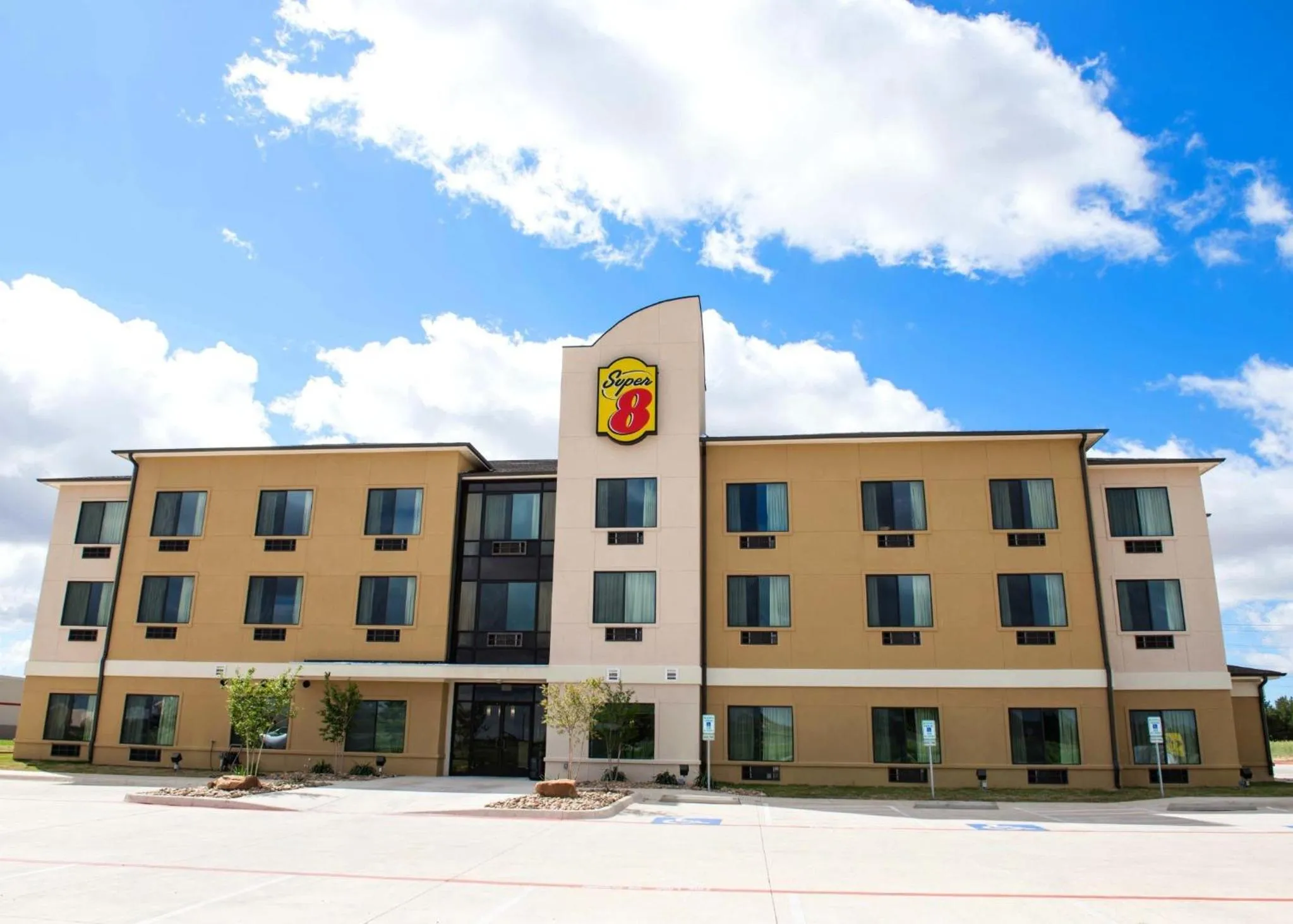 Super 8 by Wyndham Stanton