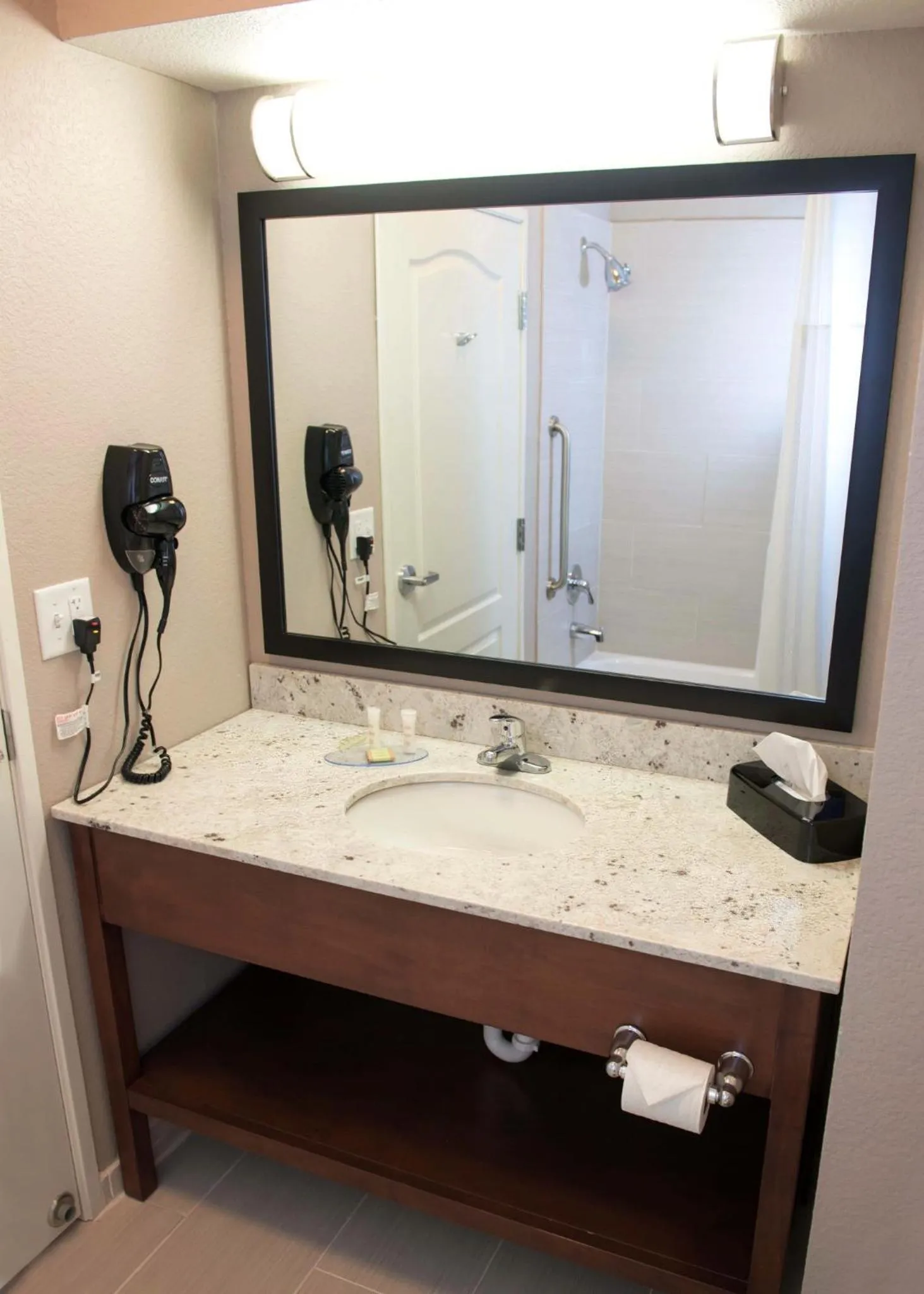 Super 8 by Wyndham Stanton