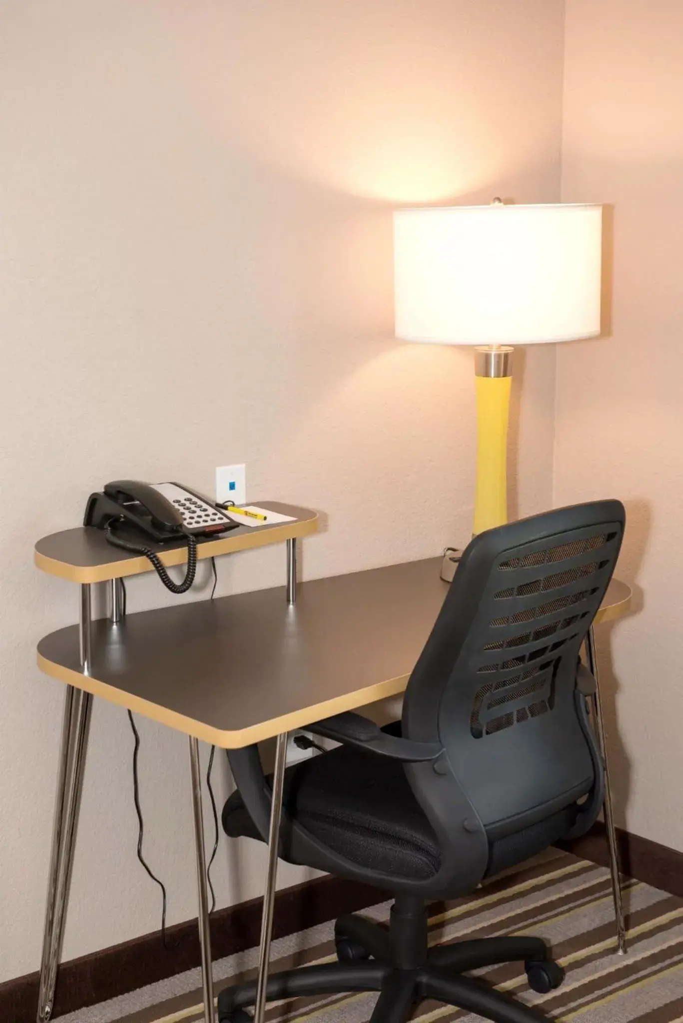 Super 8 by Wyndham Stanton Super 8 by Wyndham Stanton