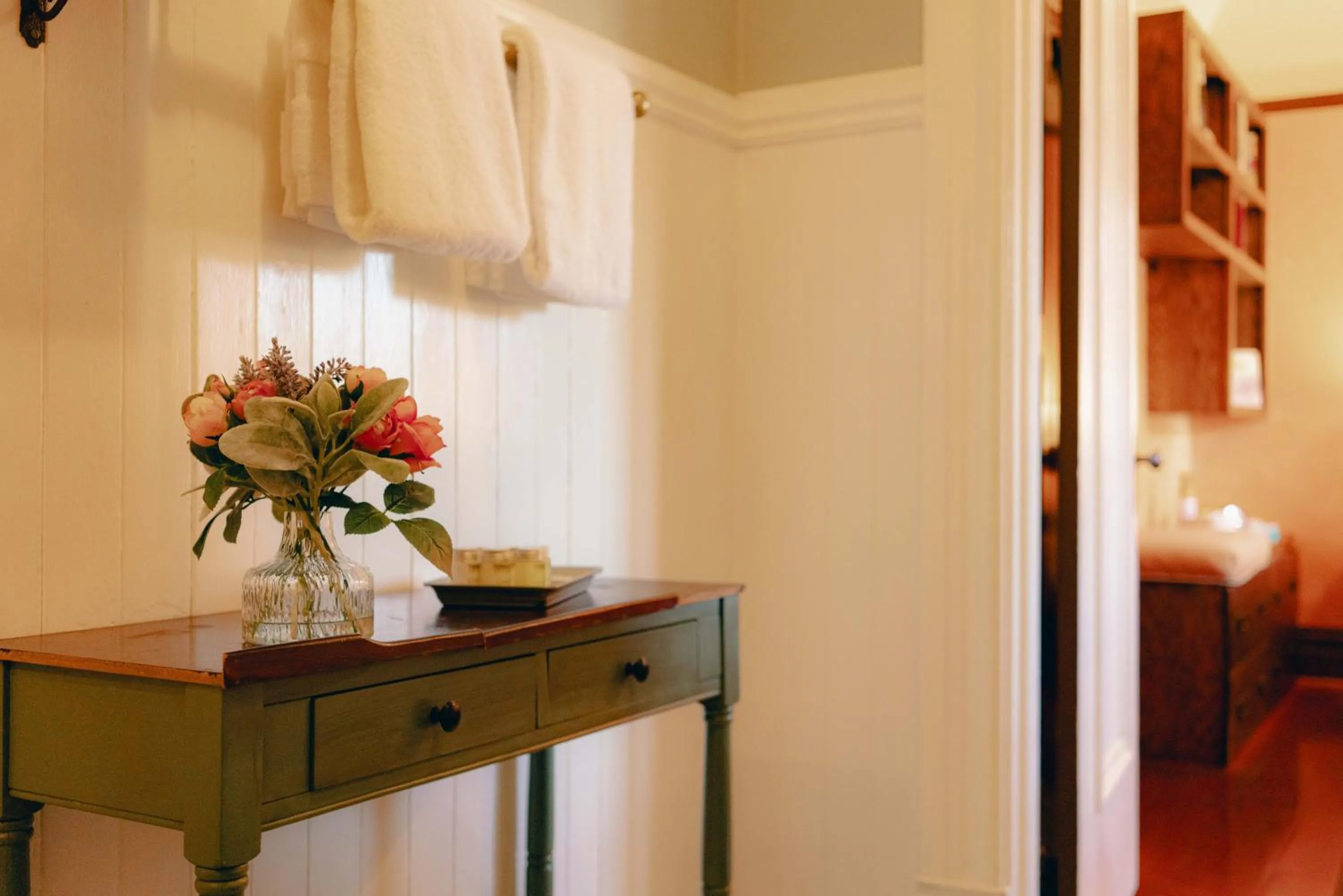 Bed in Cabernet House, an Old World Inn