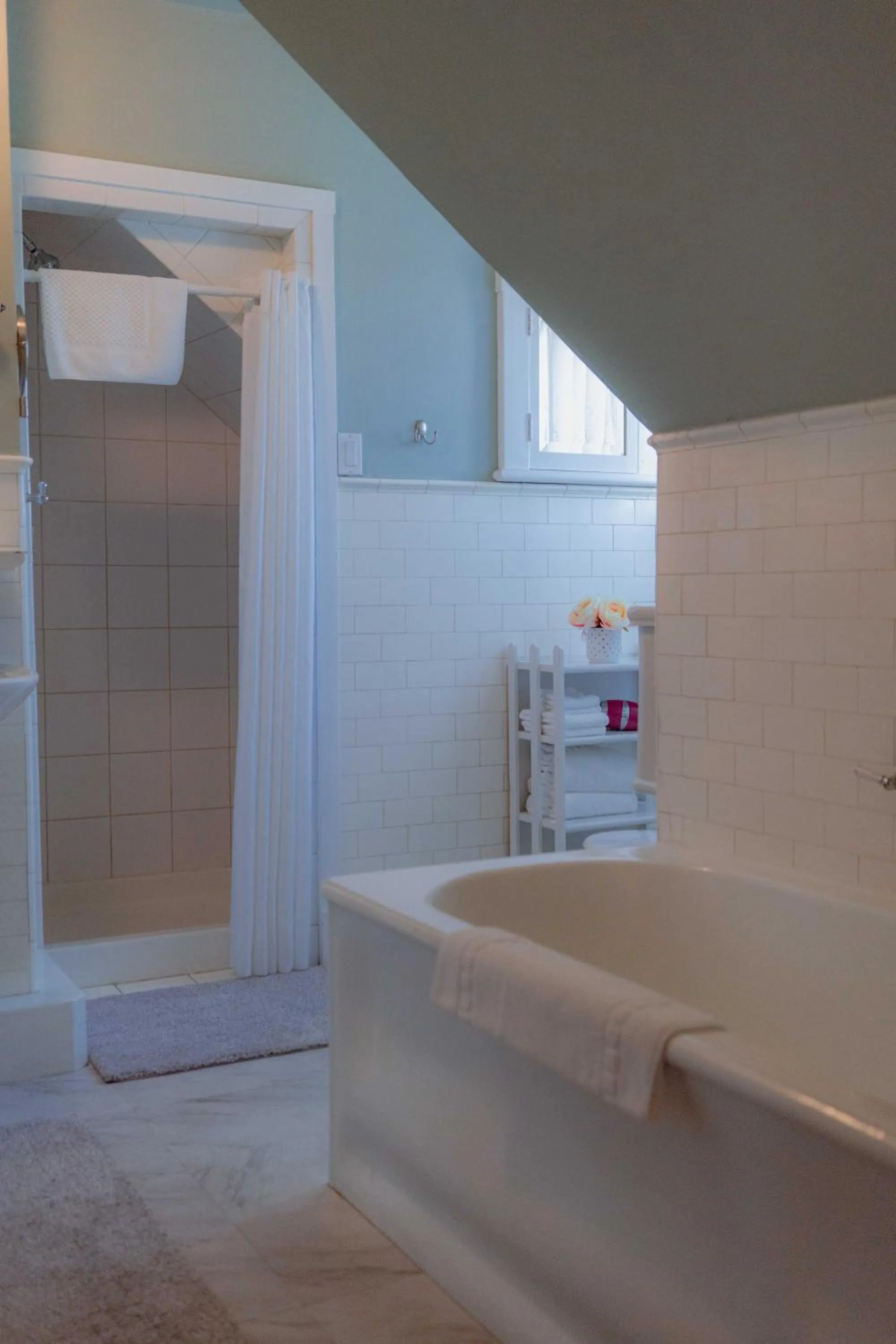 Cabernet House, an Old World Inn