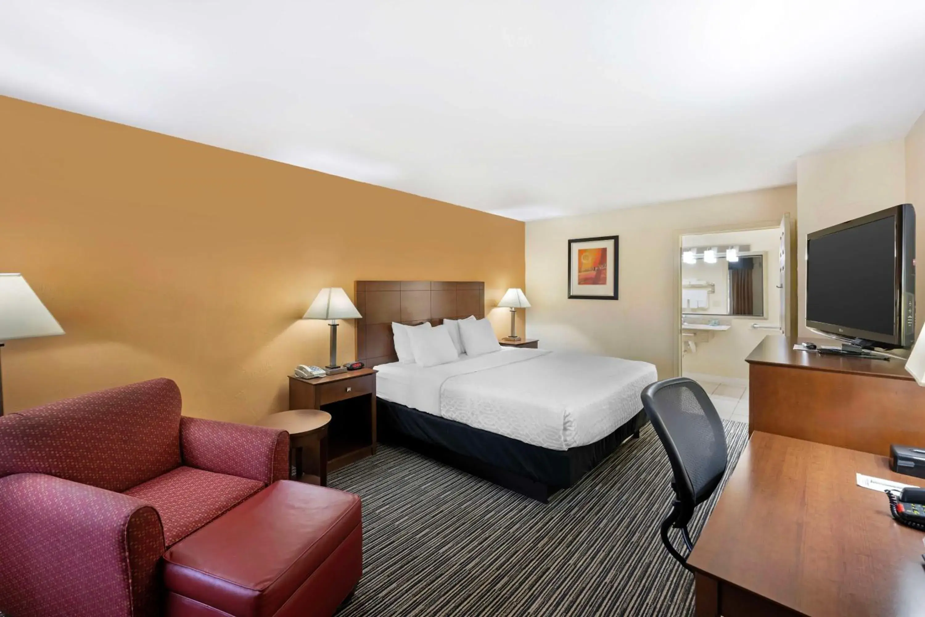 Bedroom, Bed in Best Western Snyder Inn Bedroom, Bed in Best Western Snyder Inn