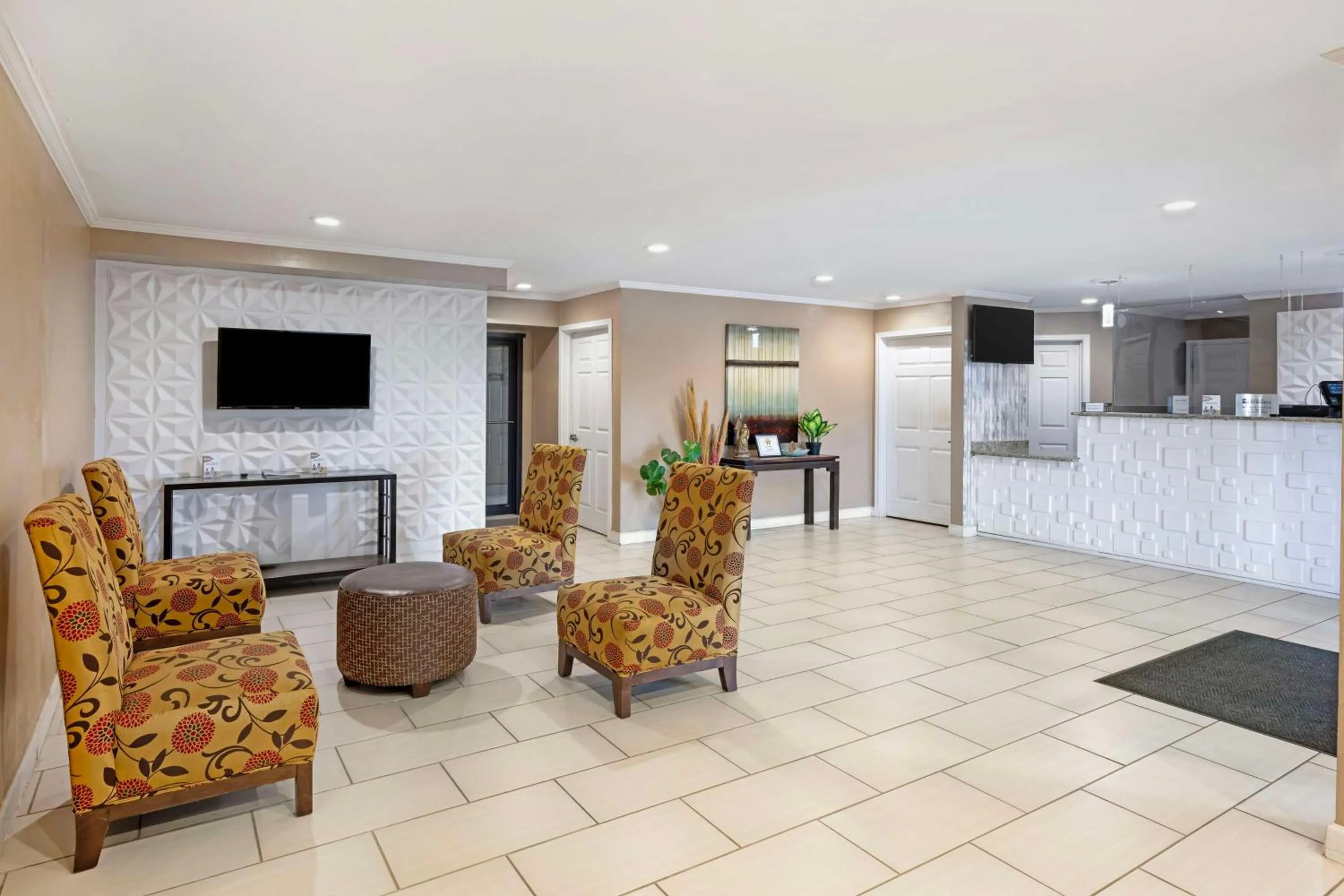 Lobby or reception in Best Western Snyder Inn