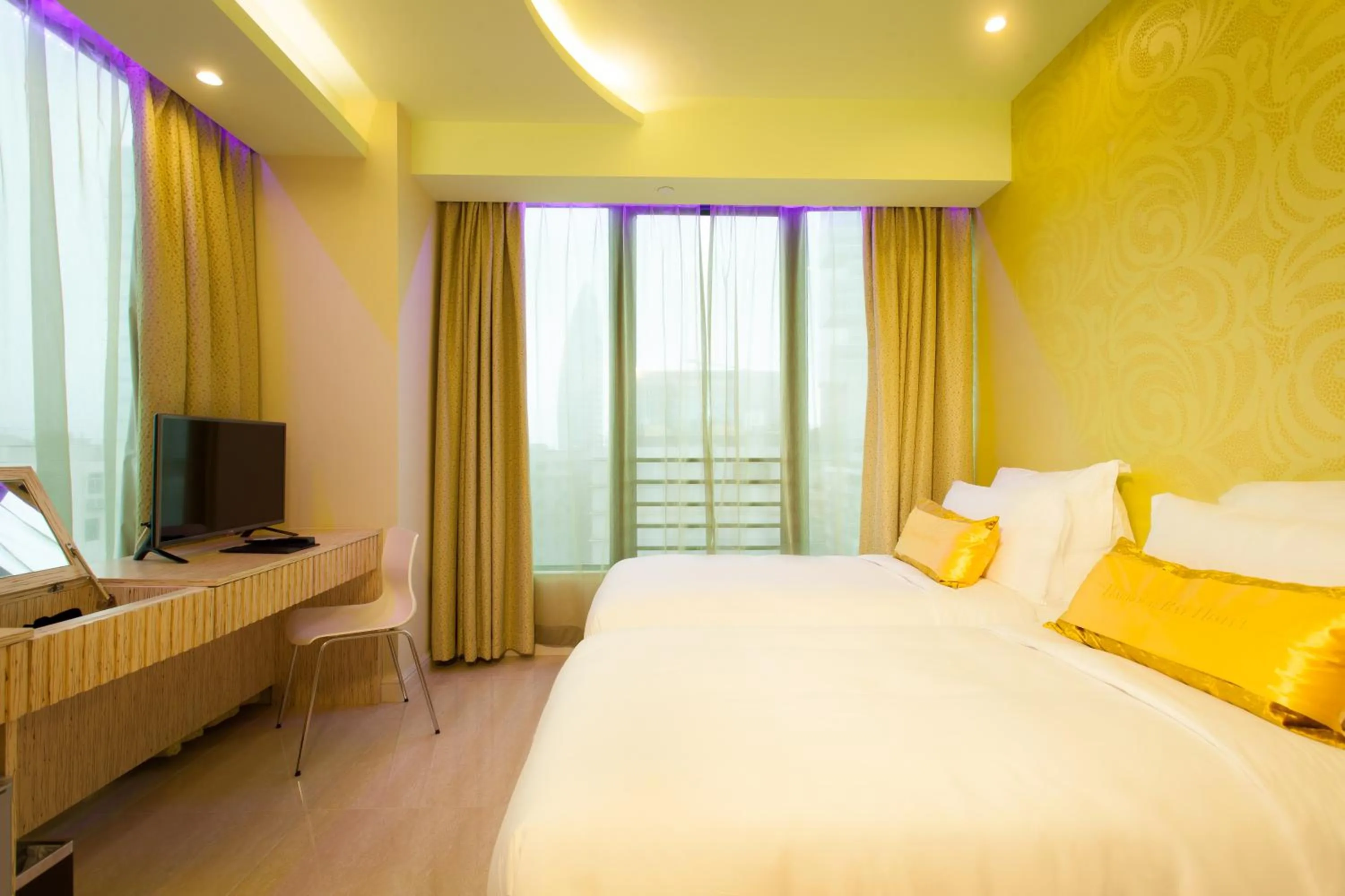 Photo of the whole room in Harbour Bay Hotel