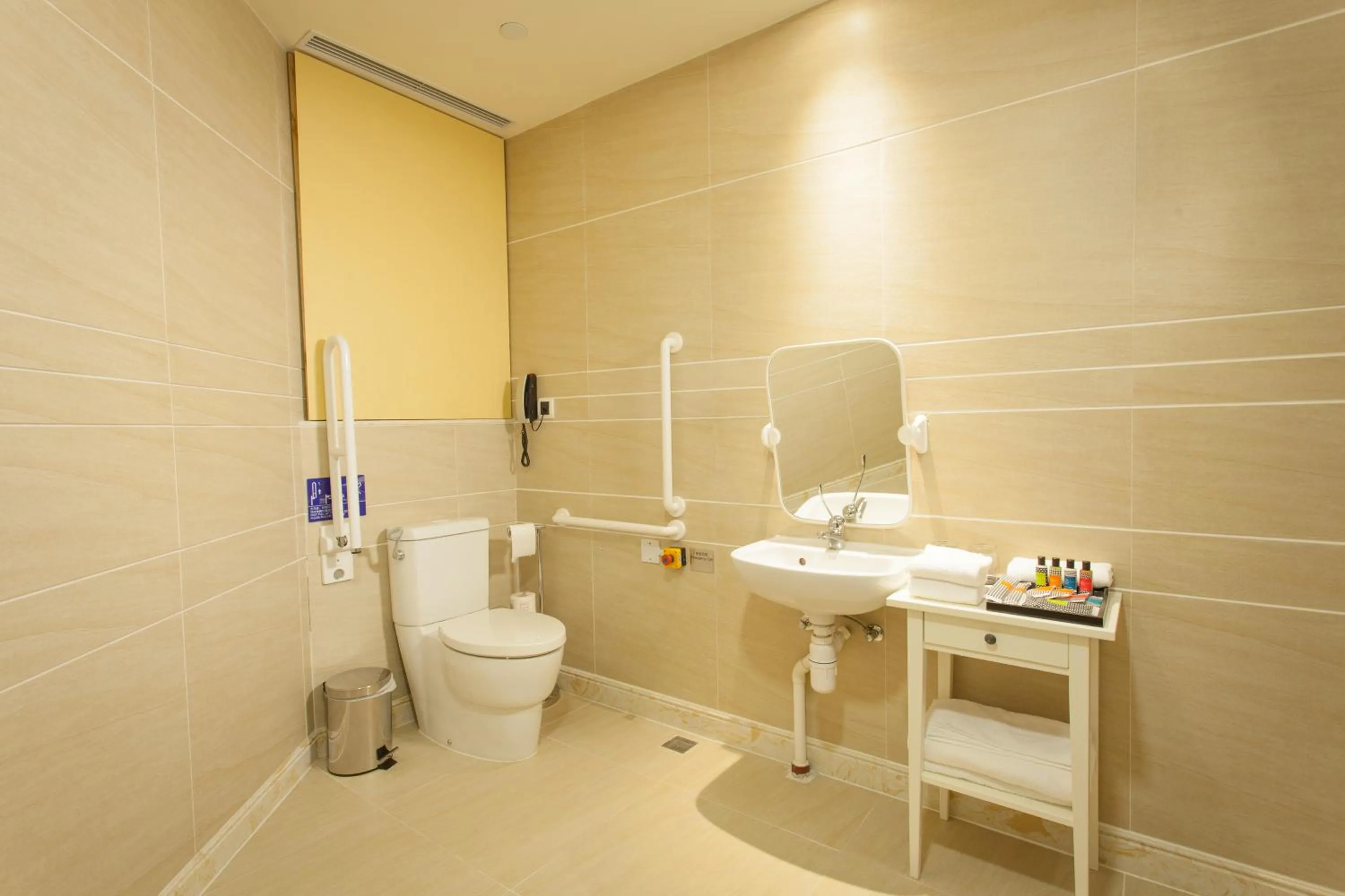 Bathroom in Harbour Bay Hotel