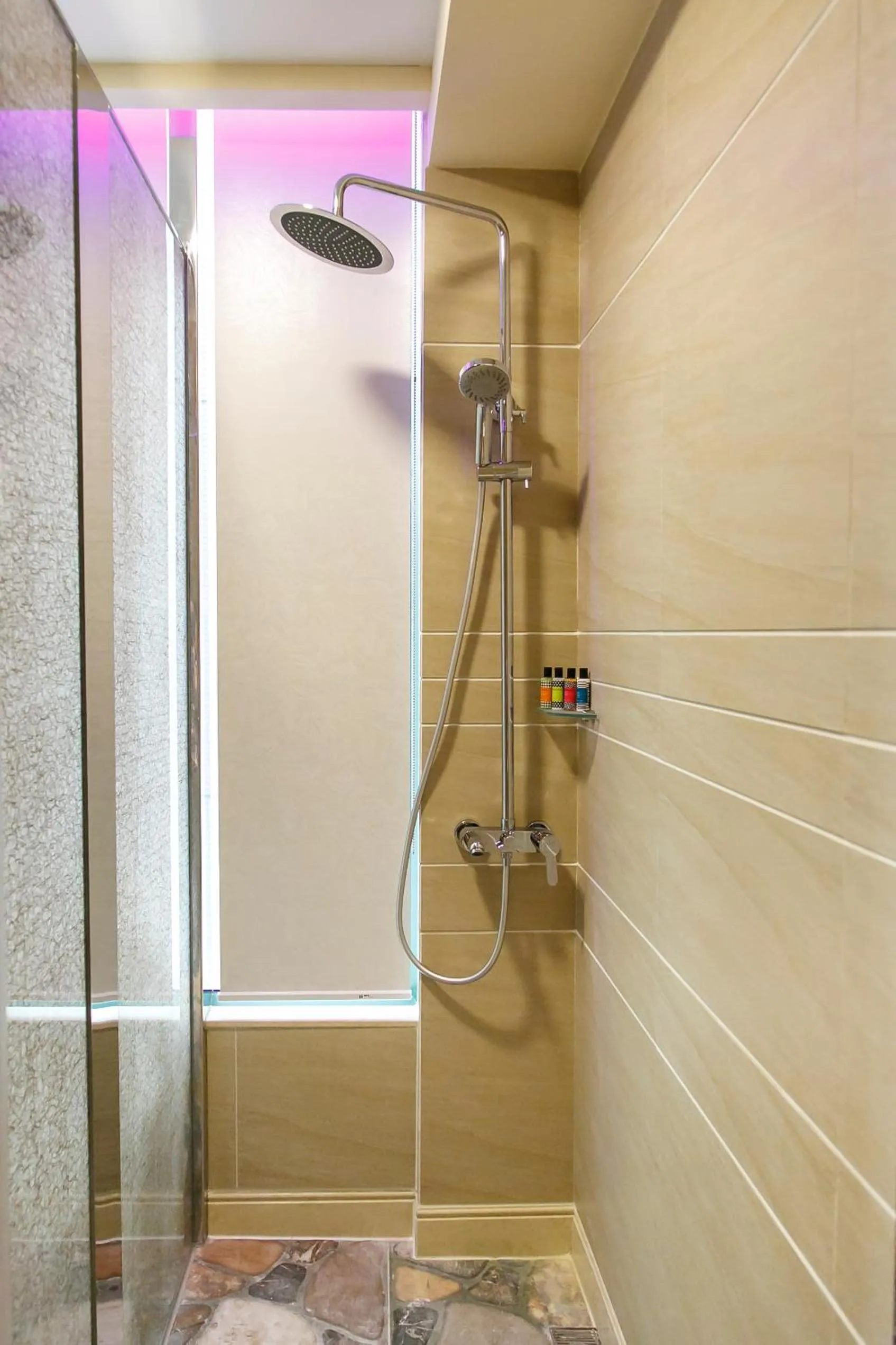 Bathroom in Harbour Bay Hotel