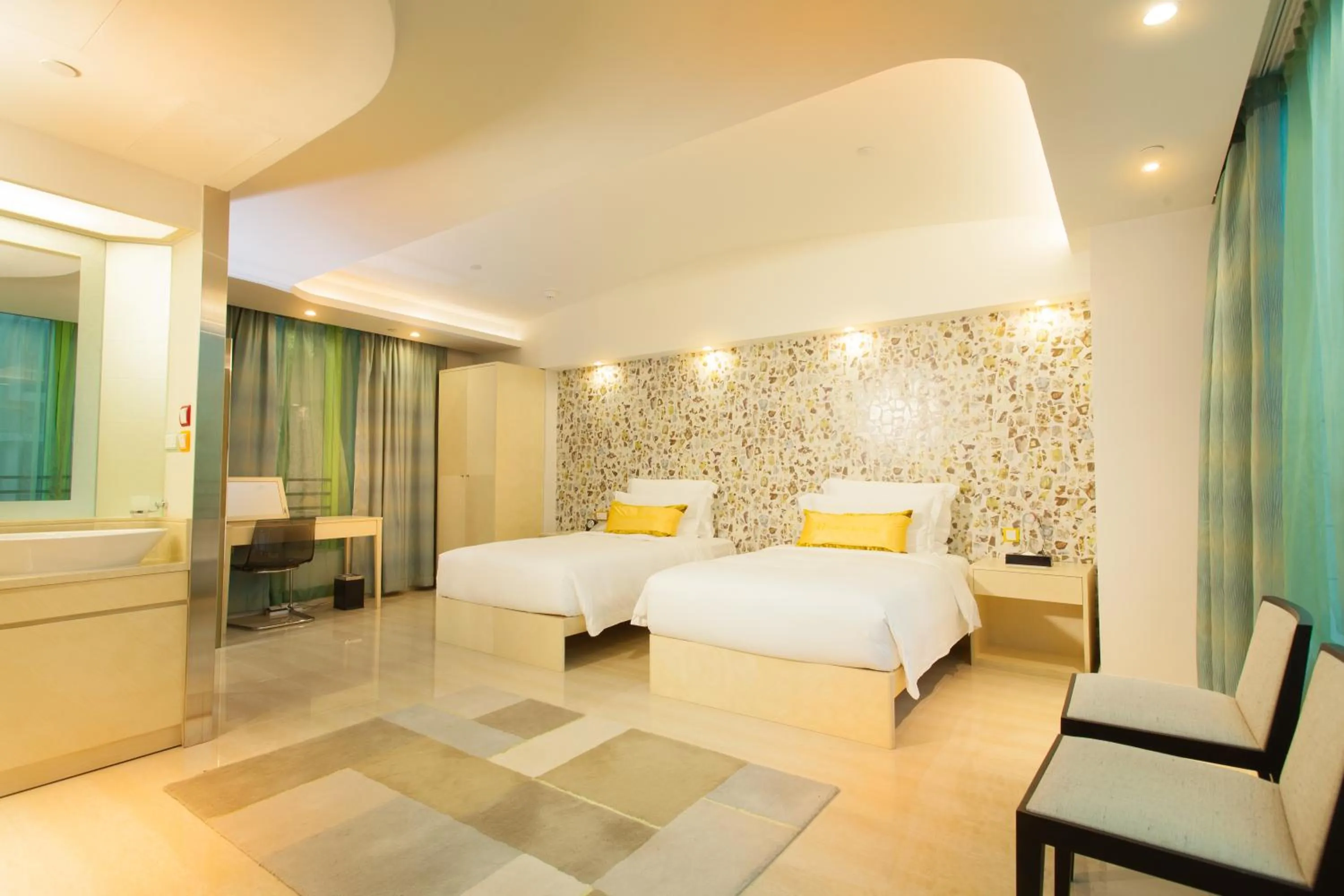 Photo of the whole room in Harbour Bay Hotel