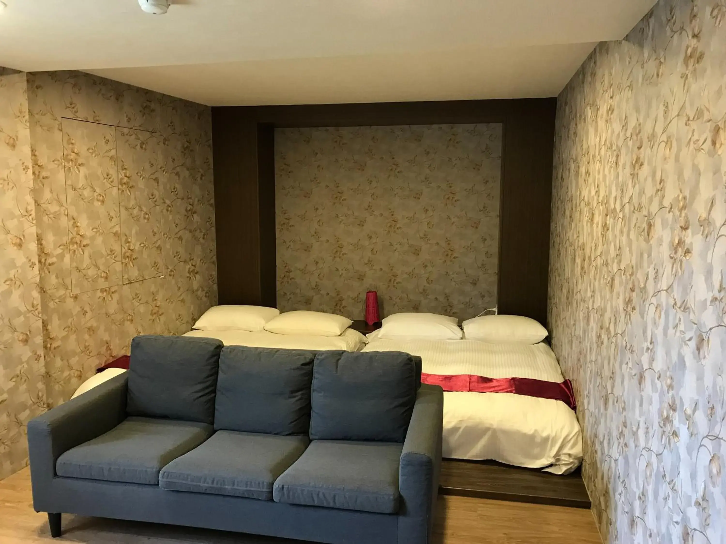 Bed in Every Day Hot Spring Hotel Bed in Every Day Hot Spring Hotel