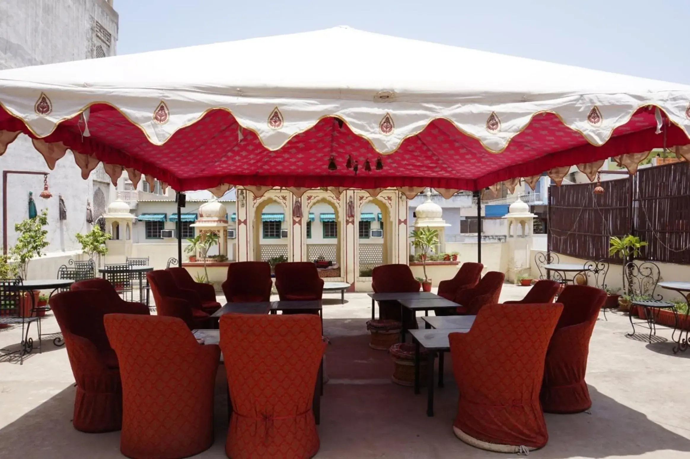 Restaurant/places to eat in Vinayak Guest House Restaurant/places to eat in Vinayak Guest House