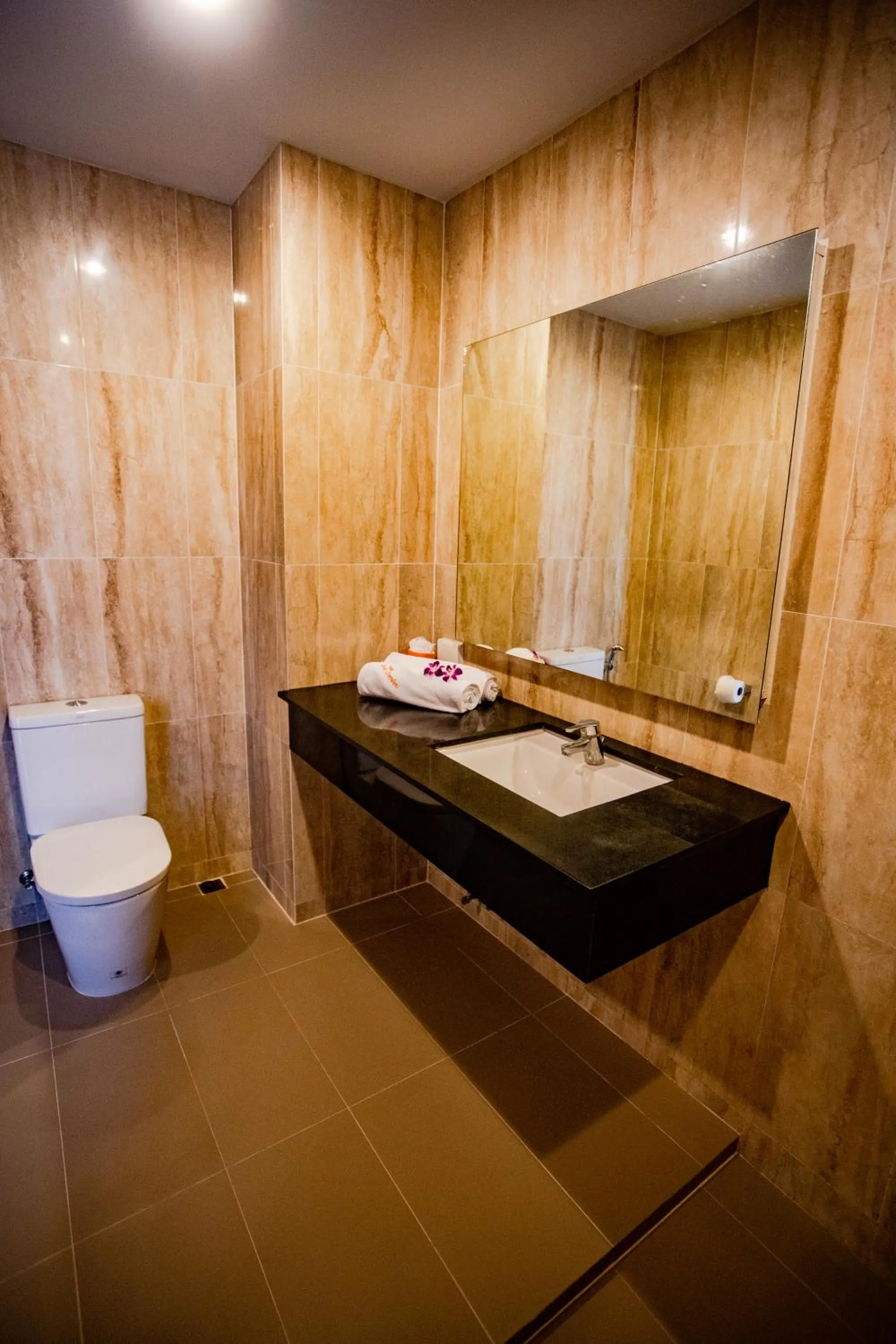 Shower in The Spa Garden