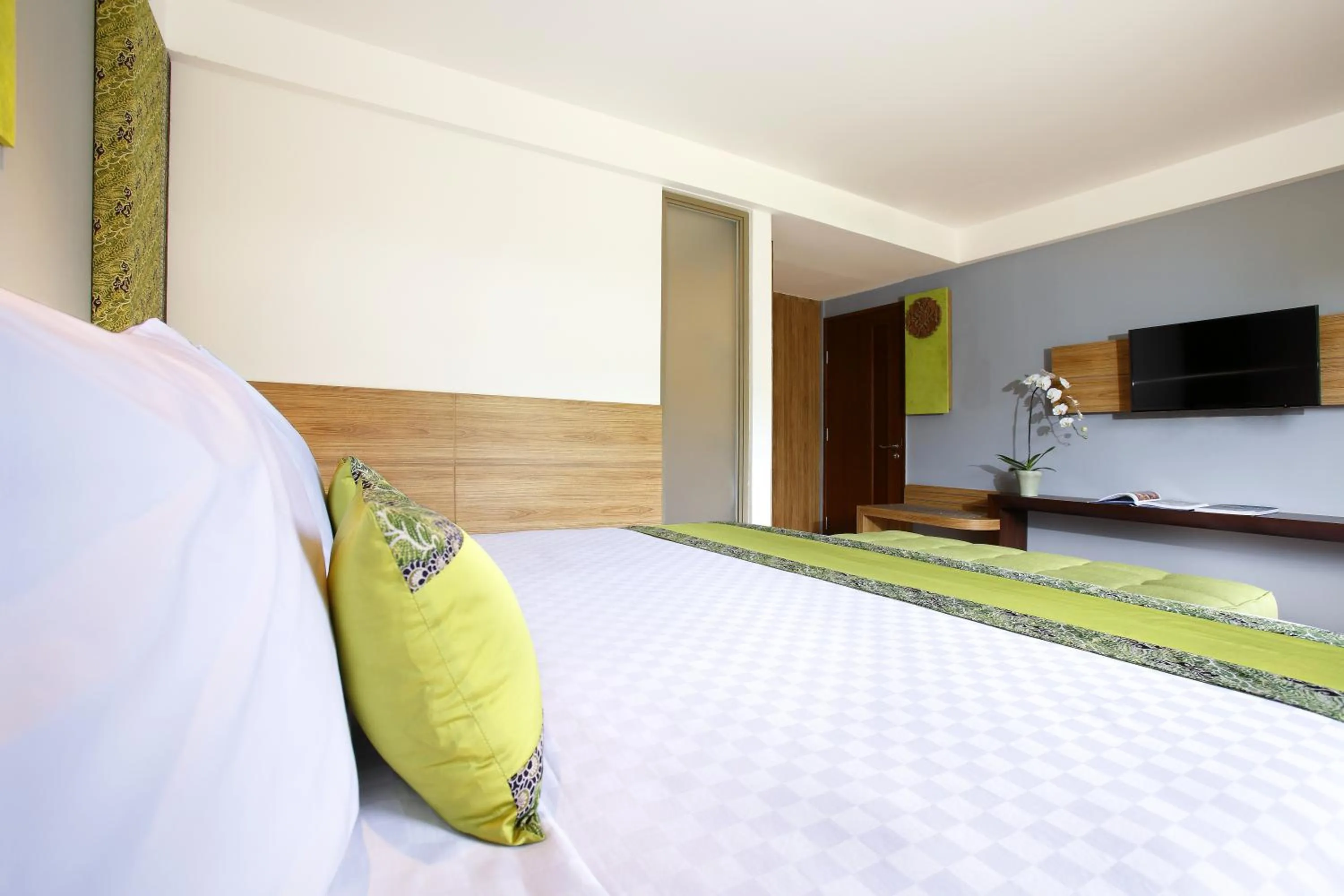 TV and multimedia, Bed in d'primahotel Petitenget Seminyak 2