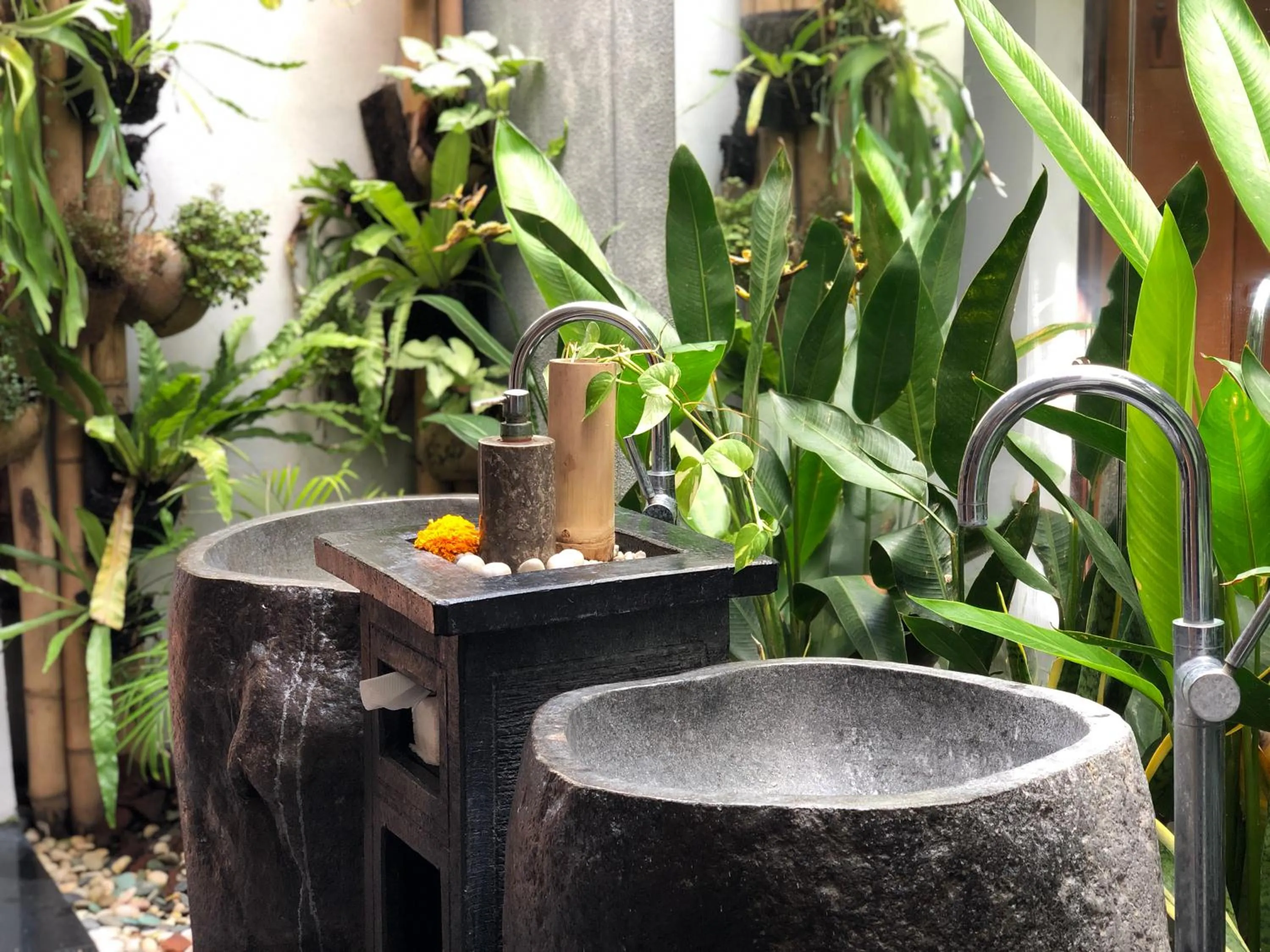 Toilet in d'primahotel Petitenget Seminyak 2