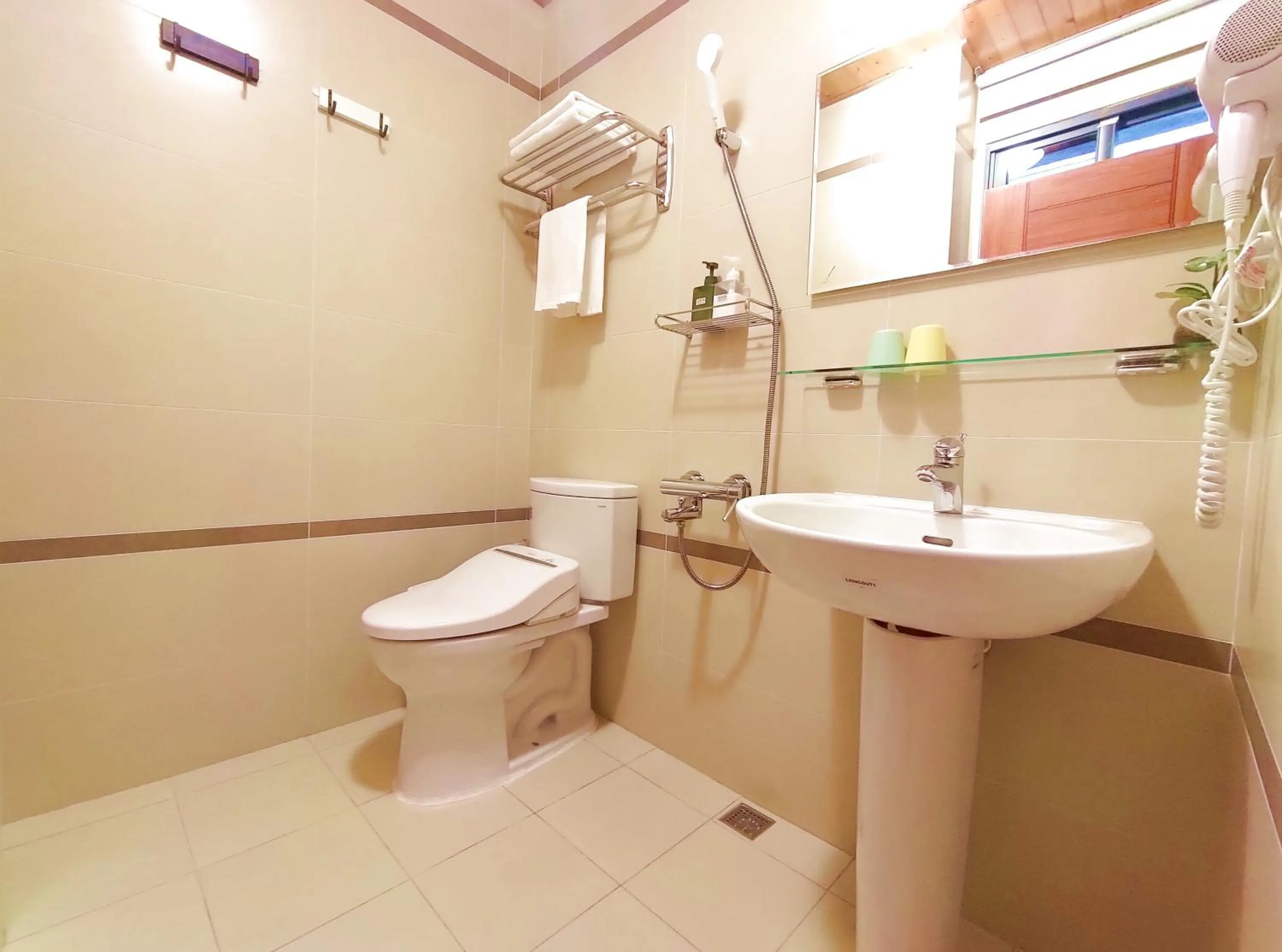 Toilet in Jiaoxi Song Tian B&B