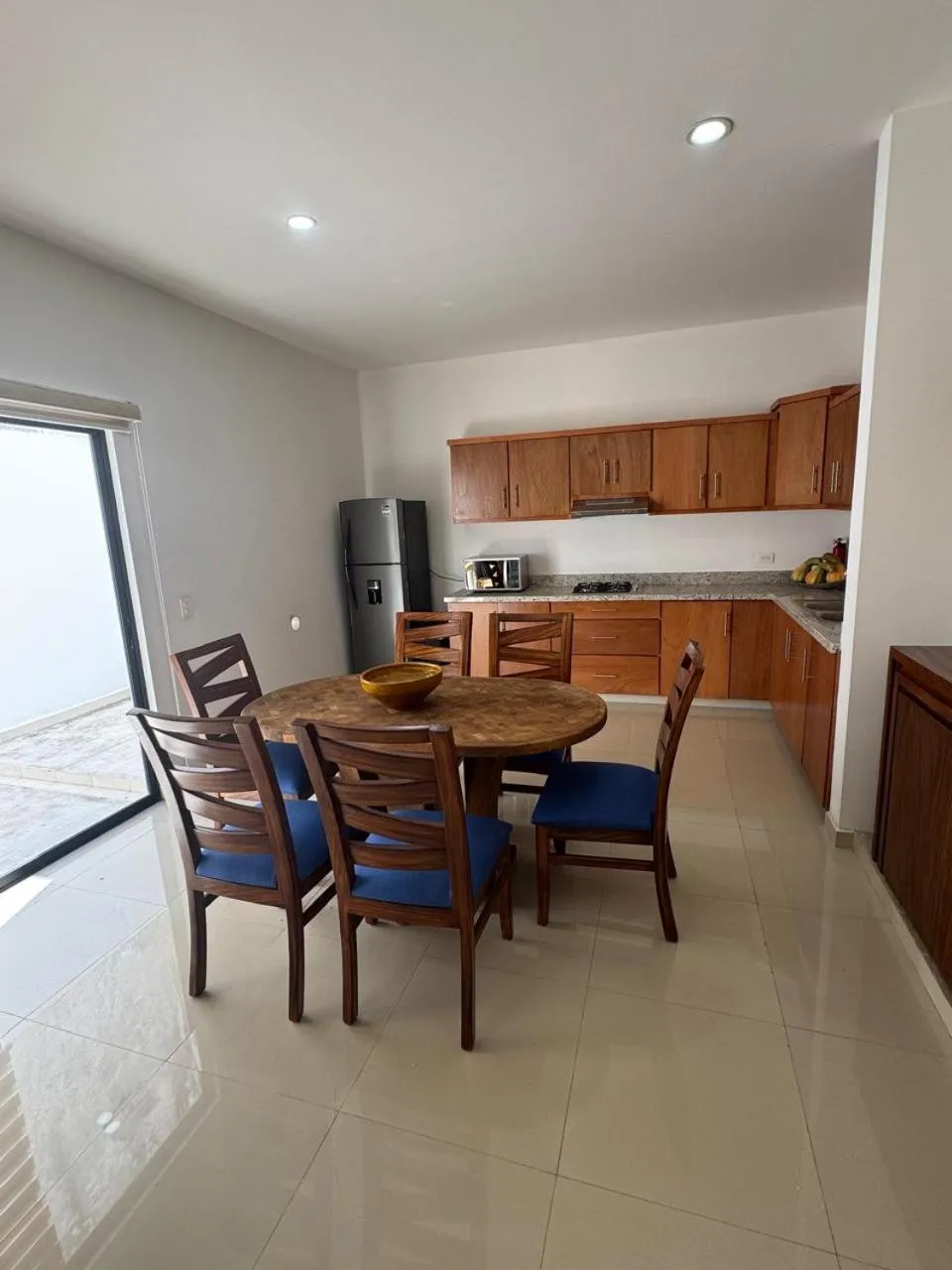 2br 1ba Condo 1 block to ocean Condo 1