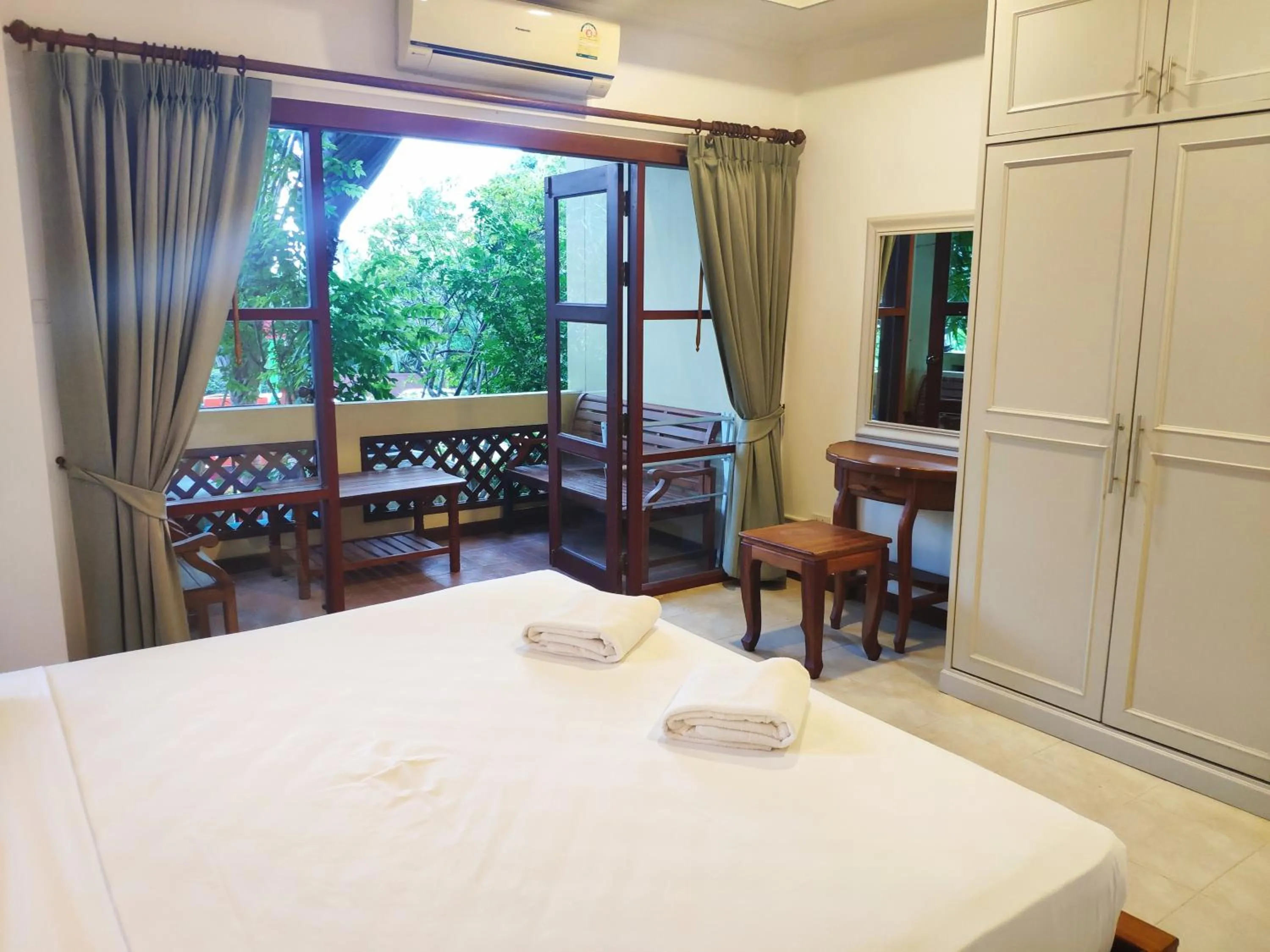 Bed in Samui Green Life