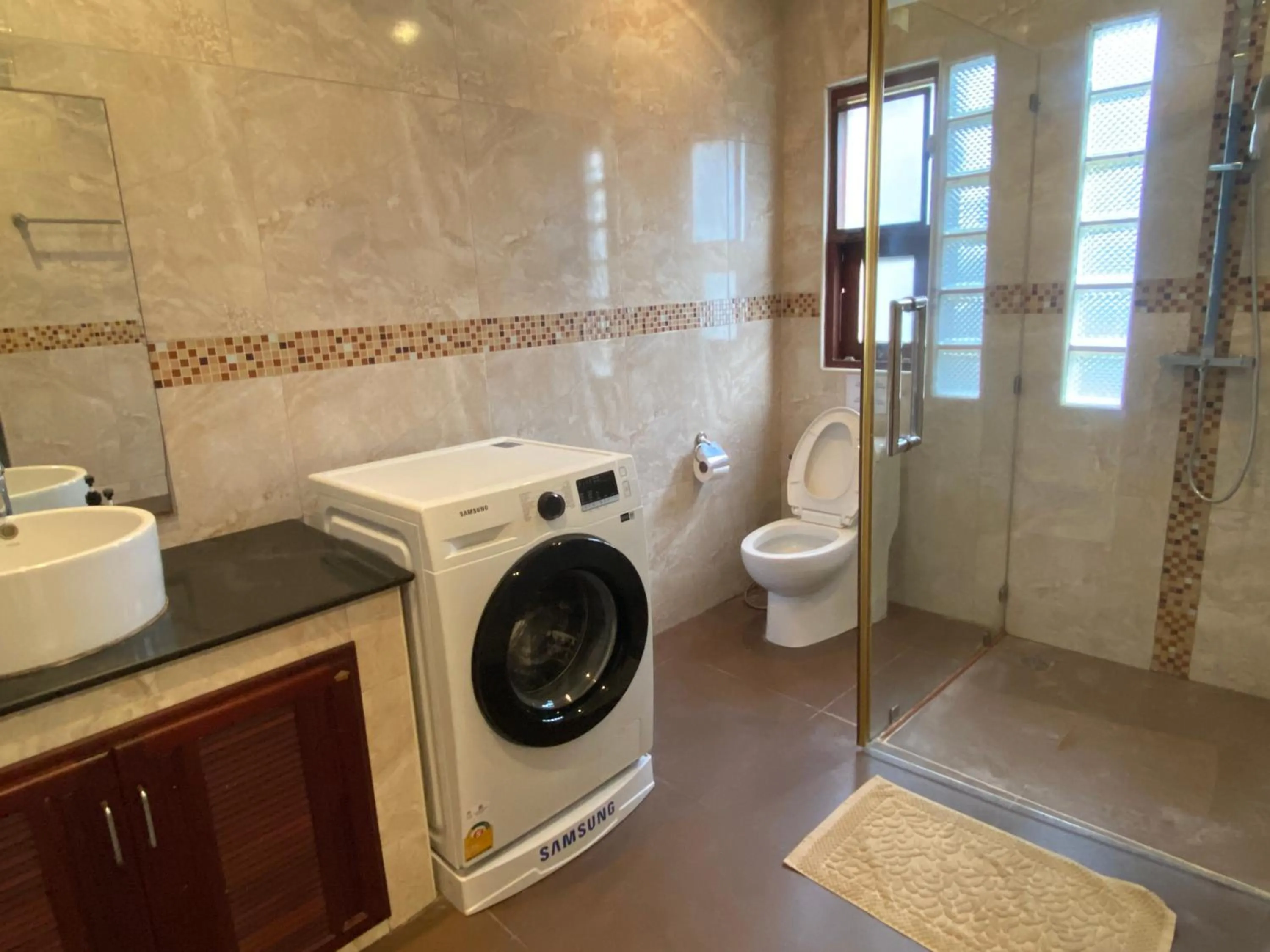 Shower in Samui Green Life