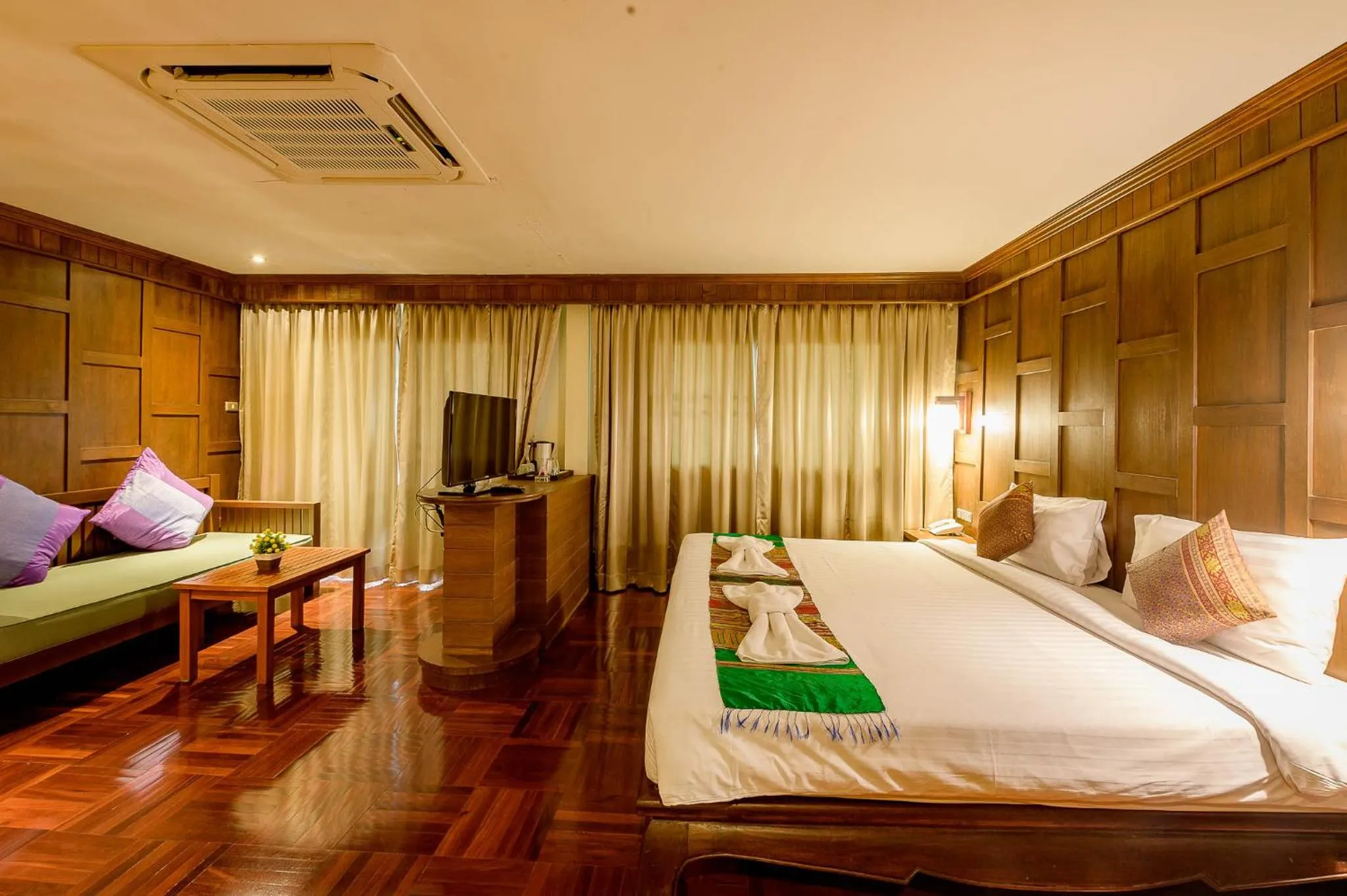 Bed in Hua Hin Golf Villa