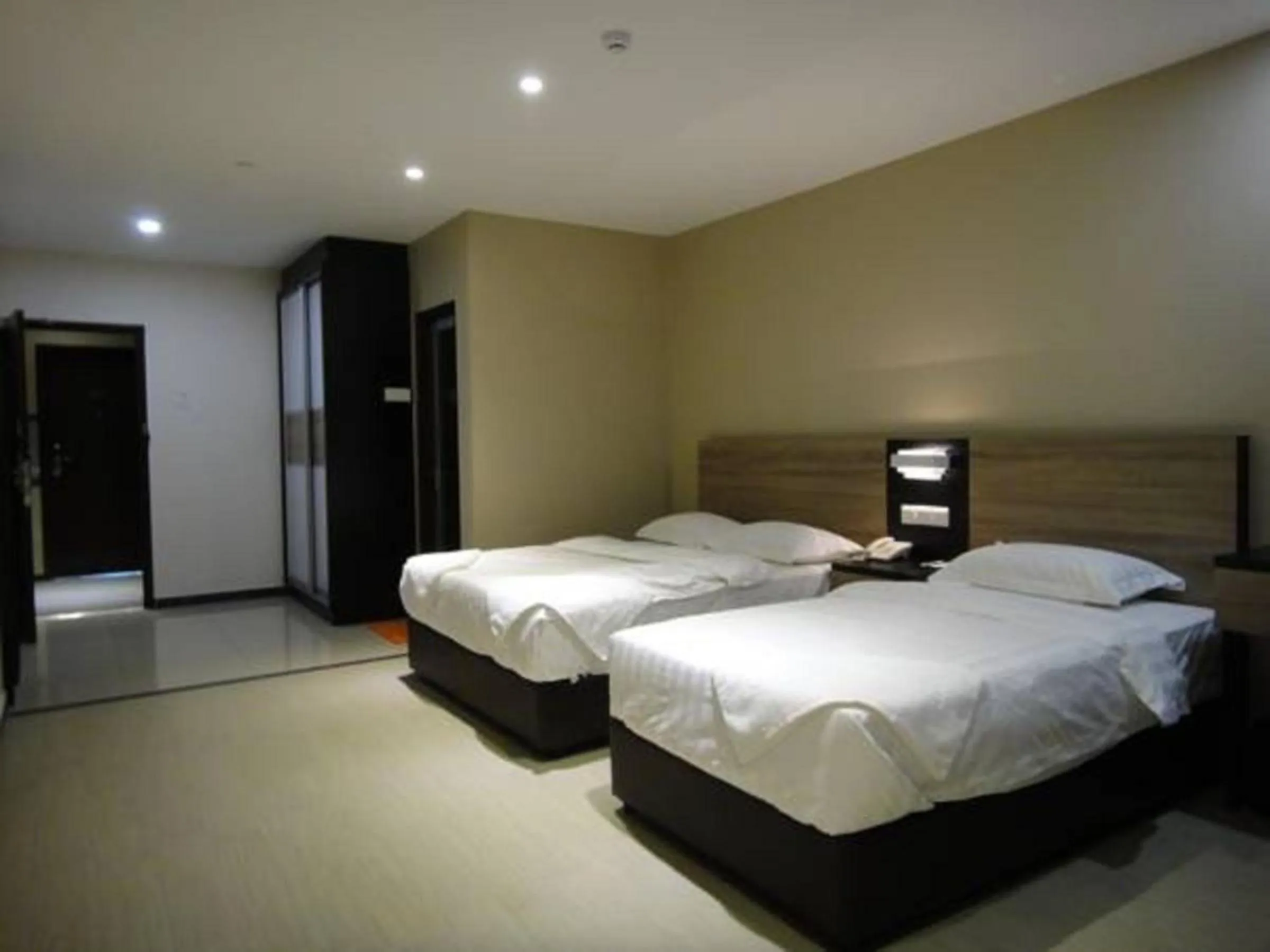 Bedroom, Bed in Galaxy Hotel SIMPANG AMPAT