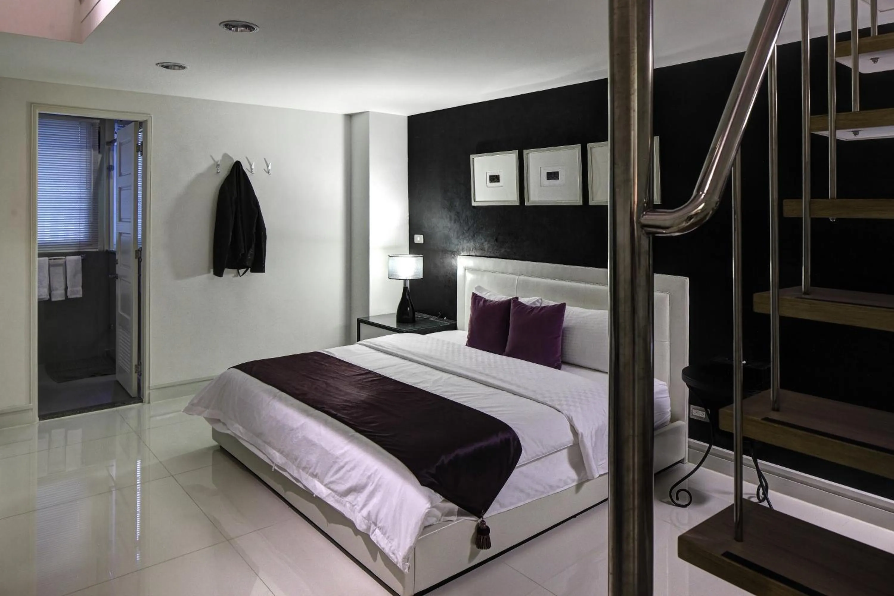 Photo of the whole room, Bed in 花漾村聲民宿 歐舒丹洗沐 停車場