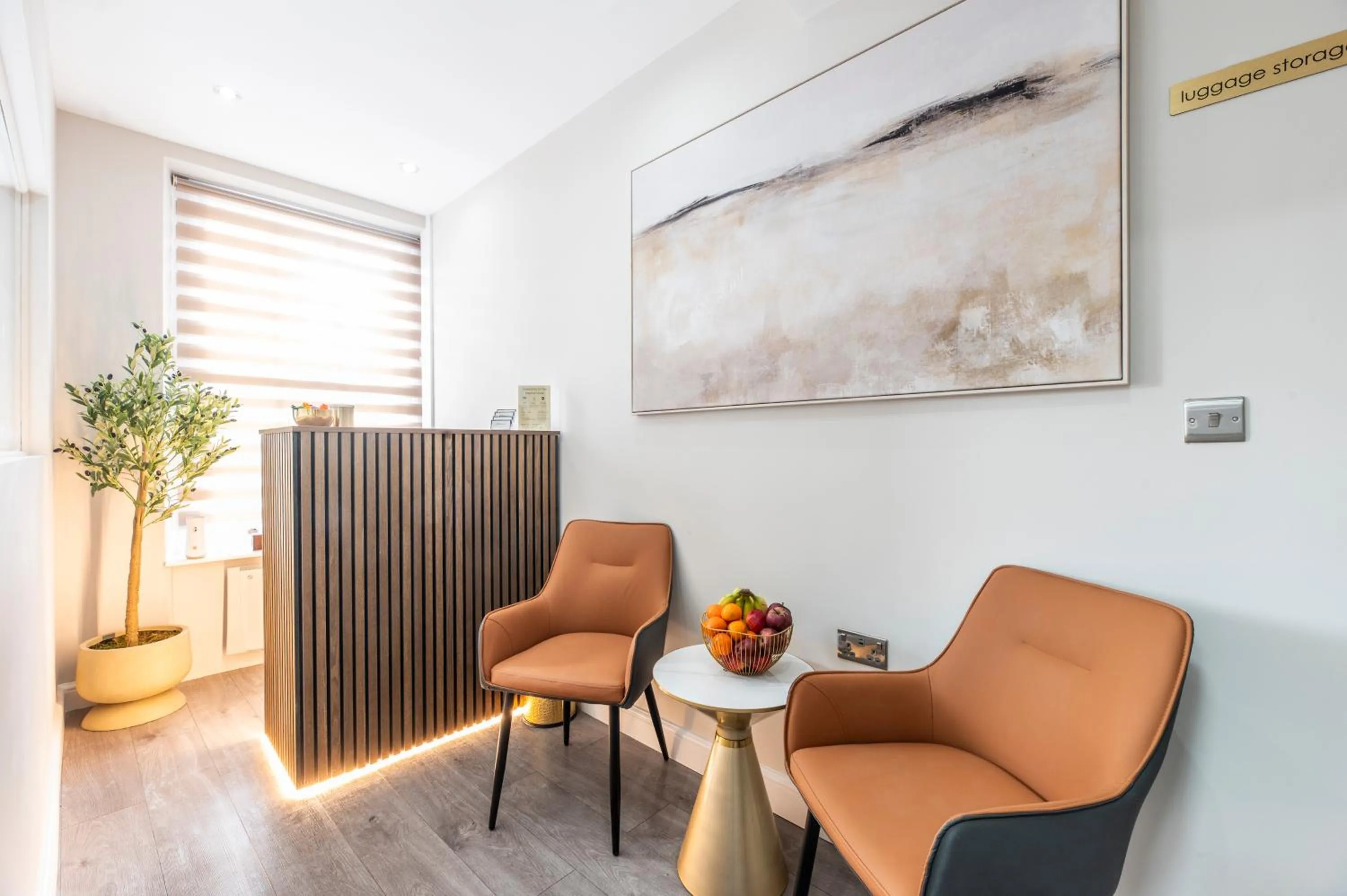 MARINA HOTEL London