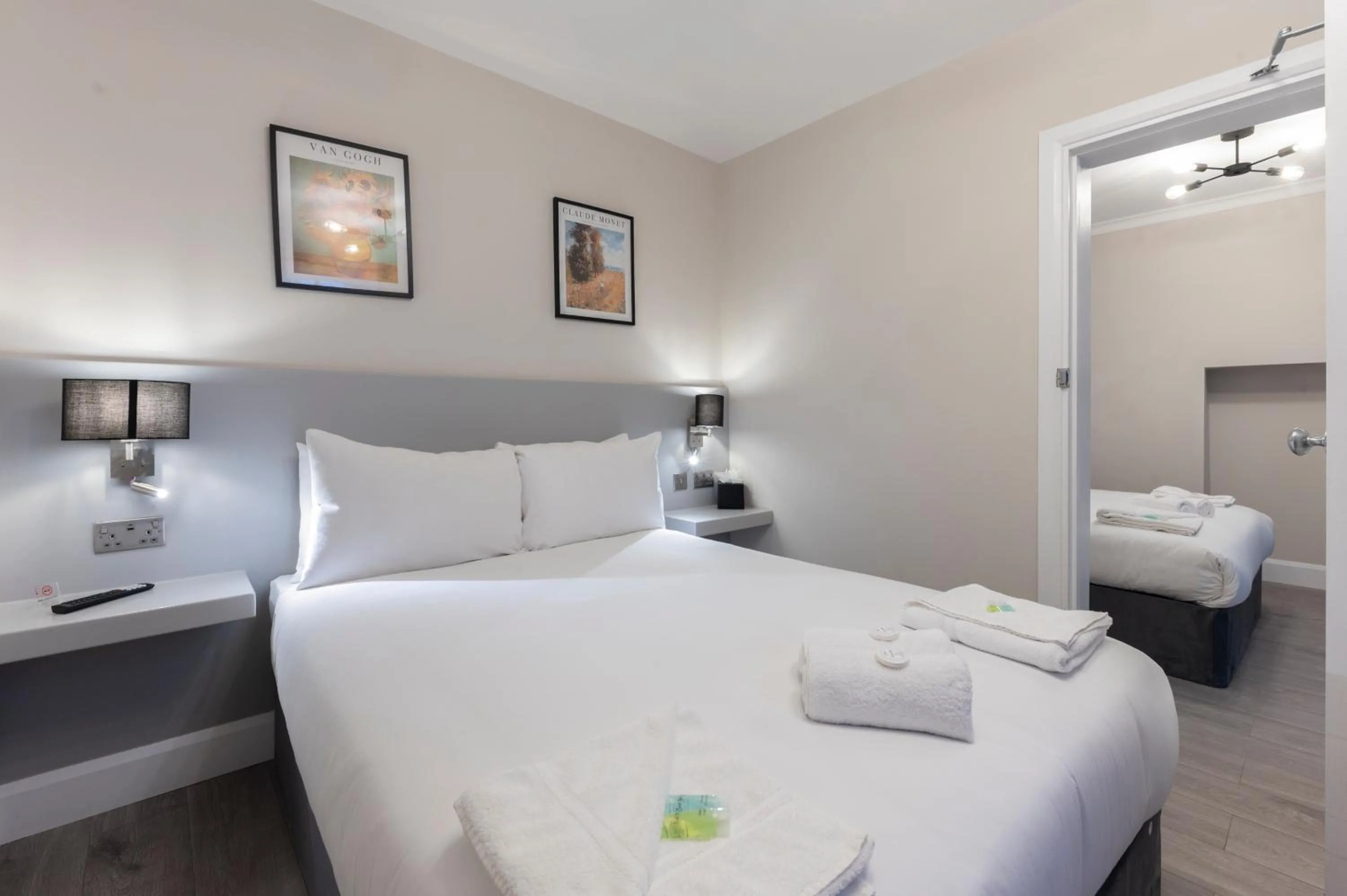 MARINA HOTEL London