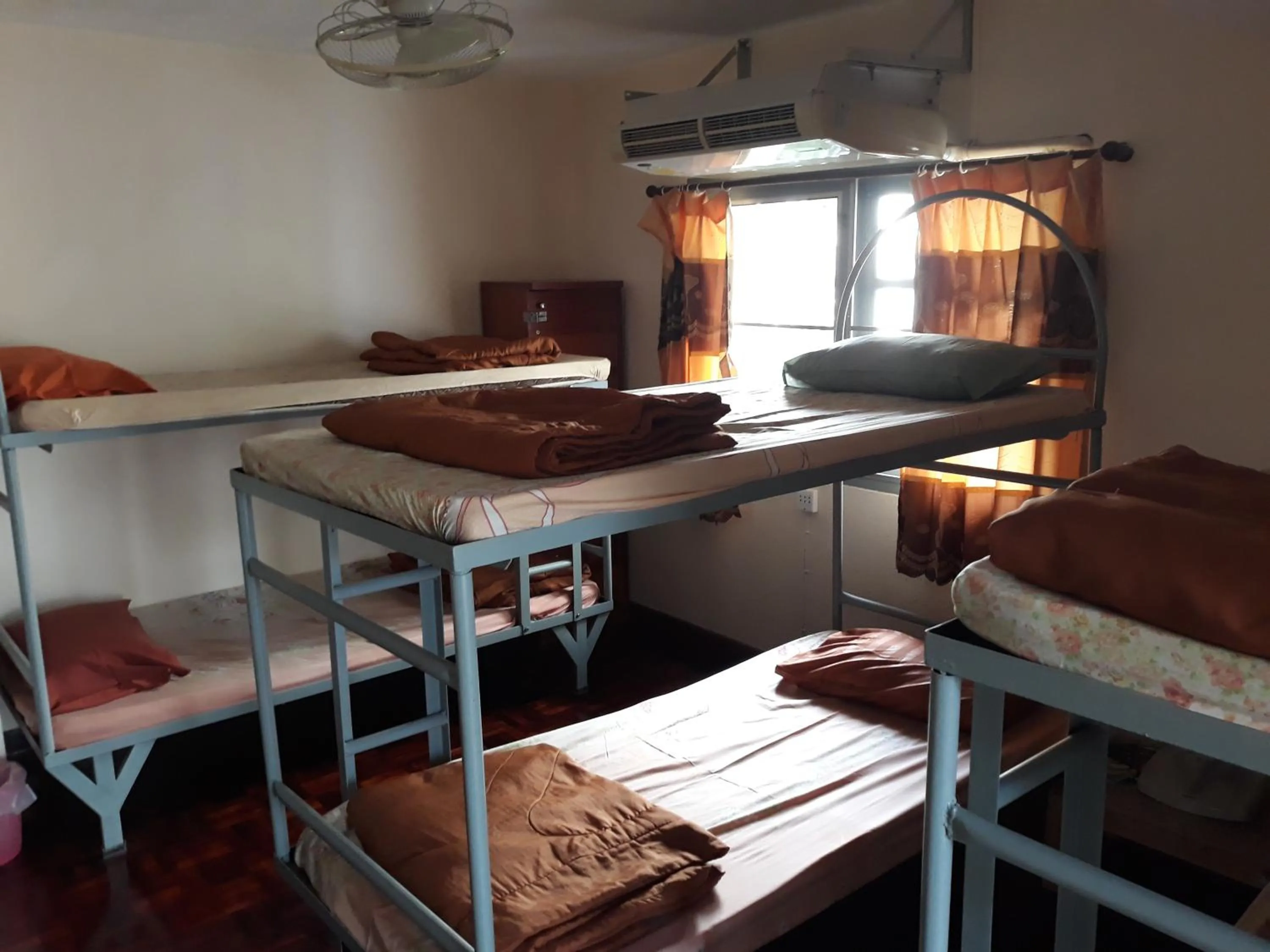 bunk bed, Bed in Dutch Guest้้house Chiang Mai