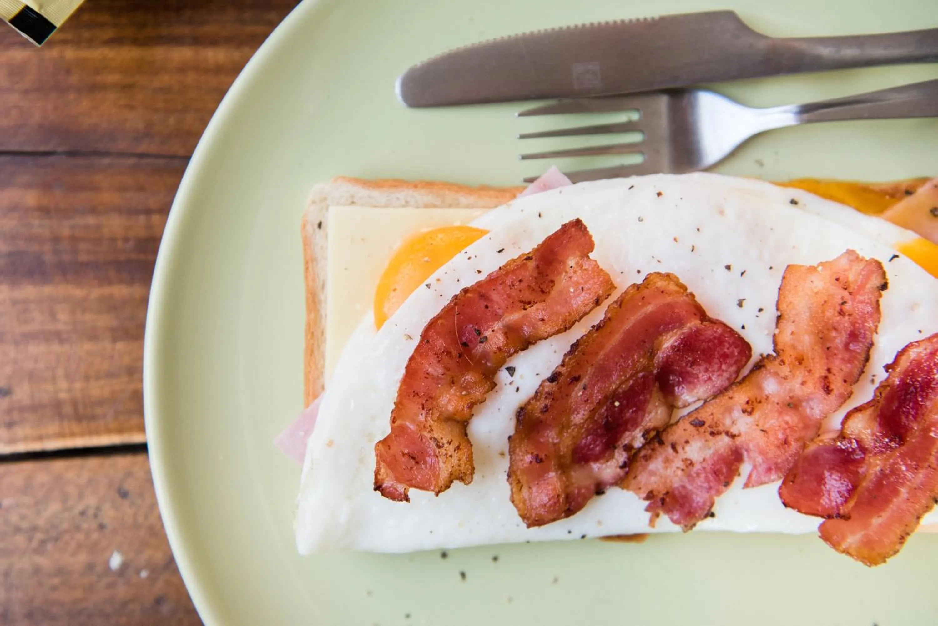 Food and drinks in Dutch Guest้้house Chiang Mai