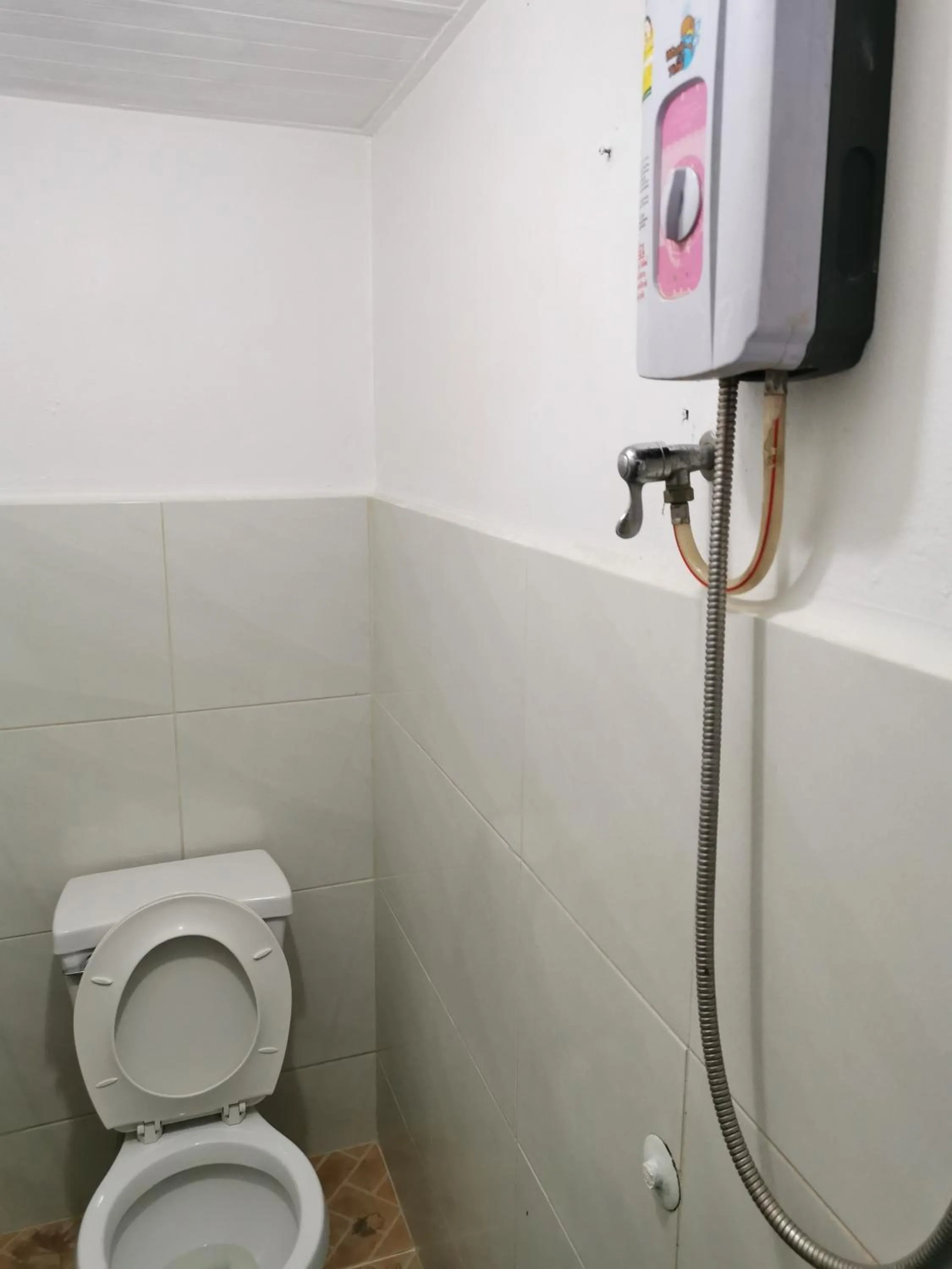 Toilet in Dutch Guest้้house Chiang Mai