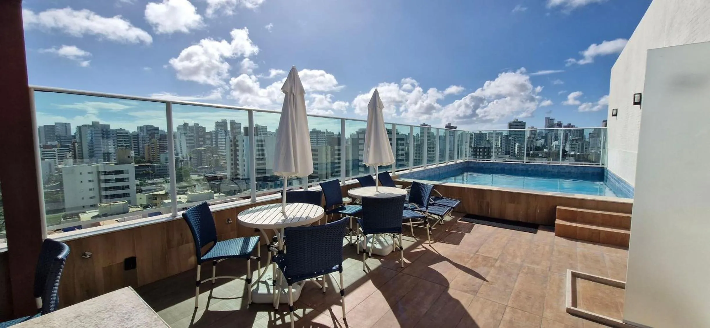 Swimming pool in COCAZ0106 - Smart Sol do Costa Azul