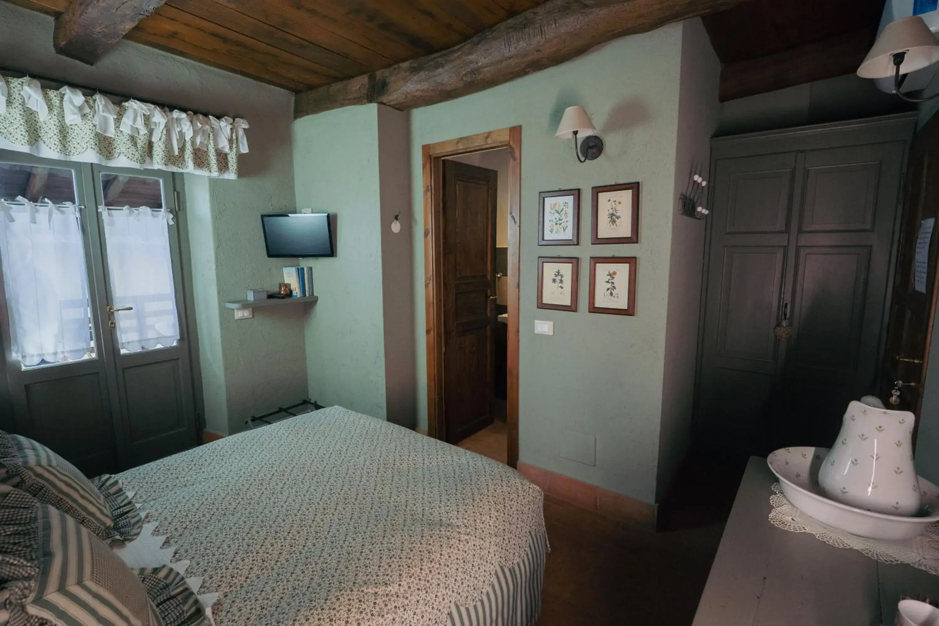 Double Room with Terrace in Il Salice B&B Double Room with Terrace in Il Salice B&B