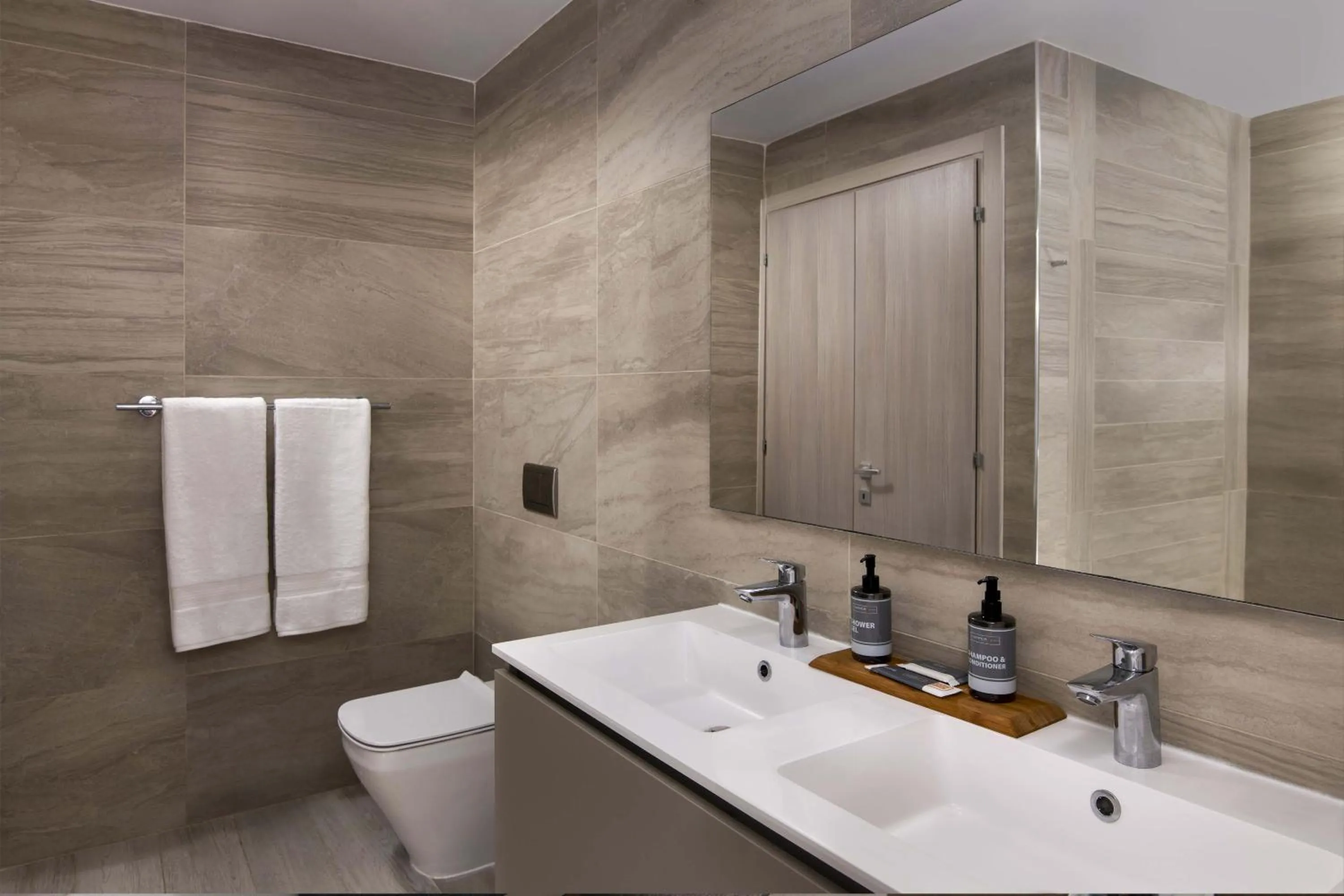 Bathroom in Reserva Real by Harper