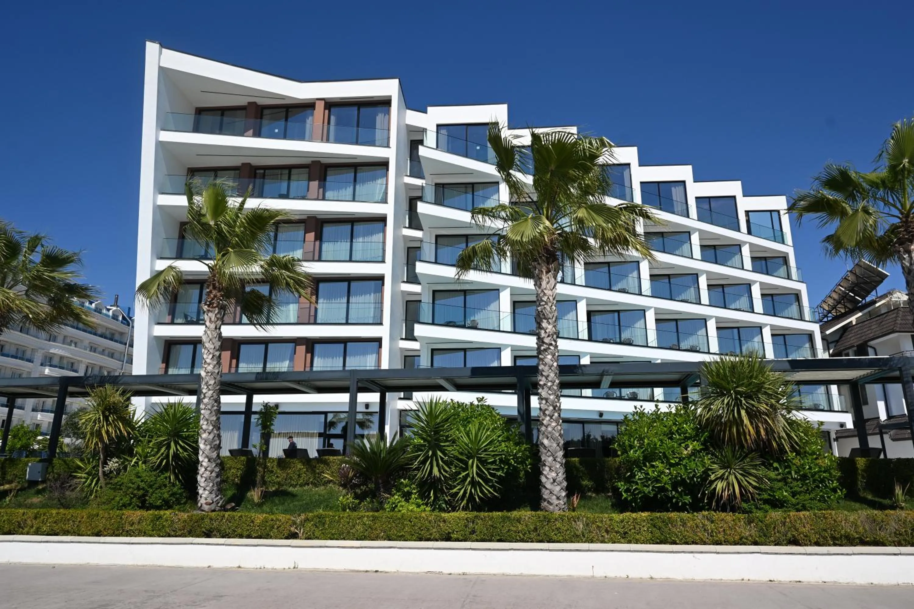 Luxury Premium Finese