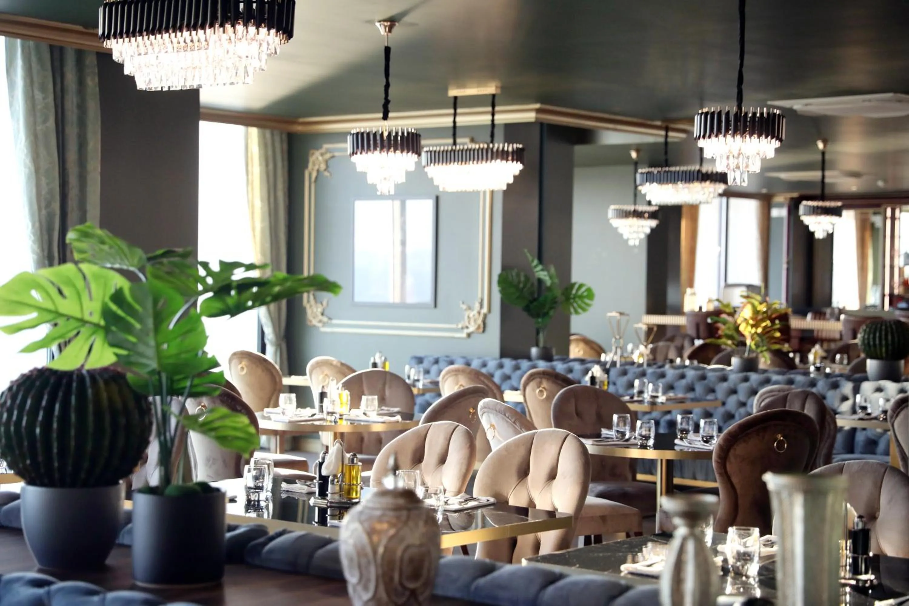 Luxury Premium Finese