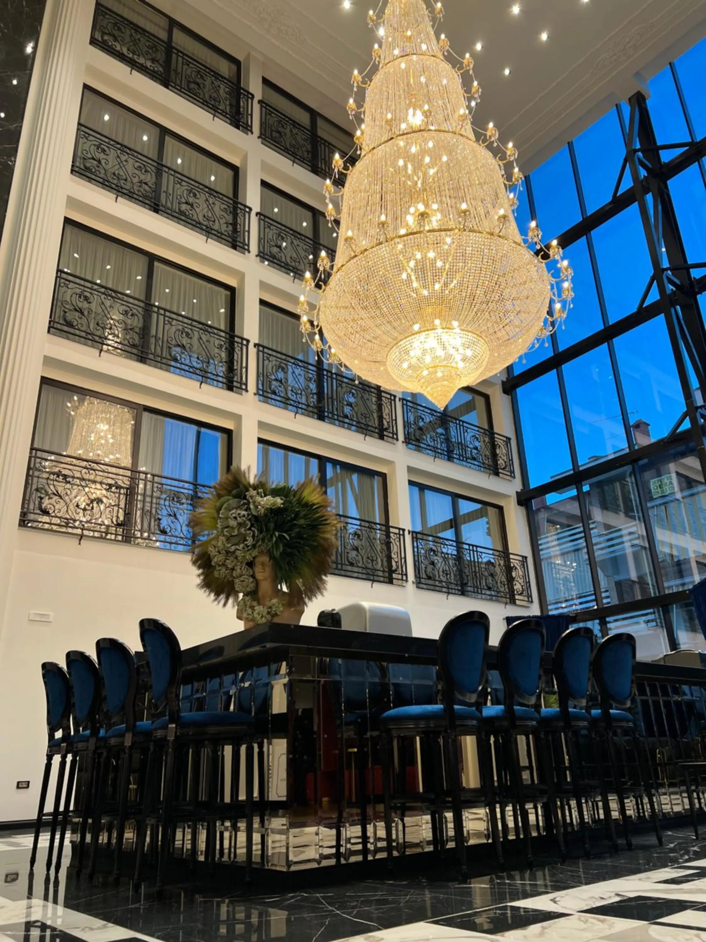 Luxury Premium Finese