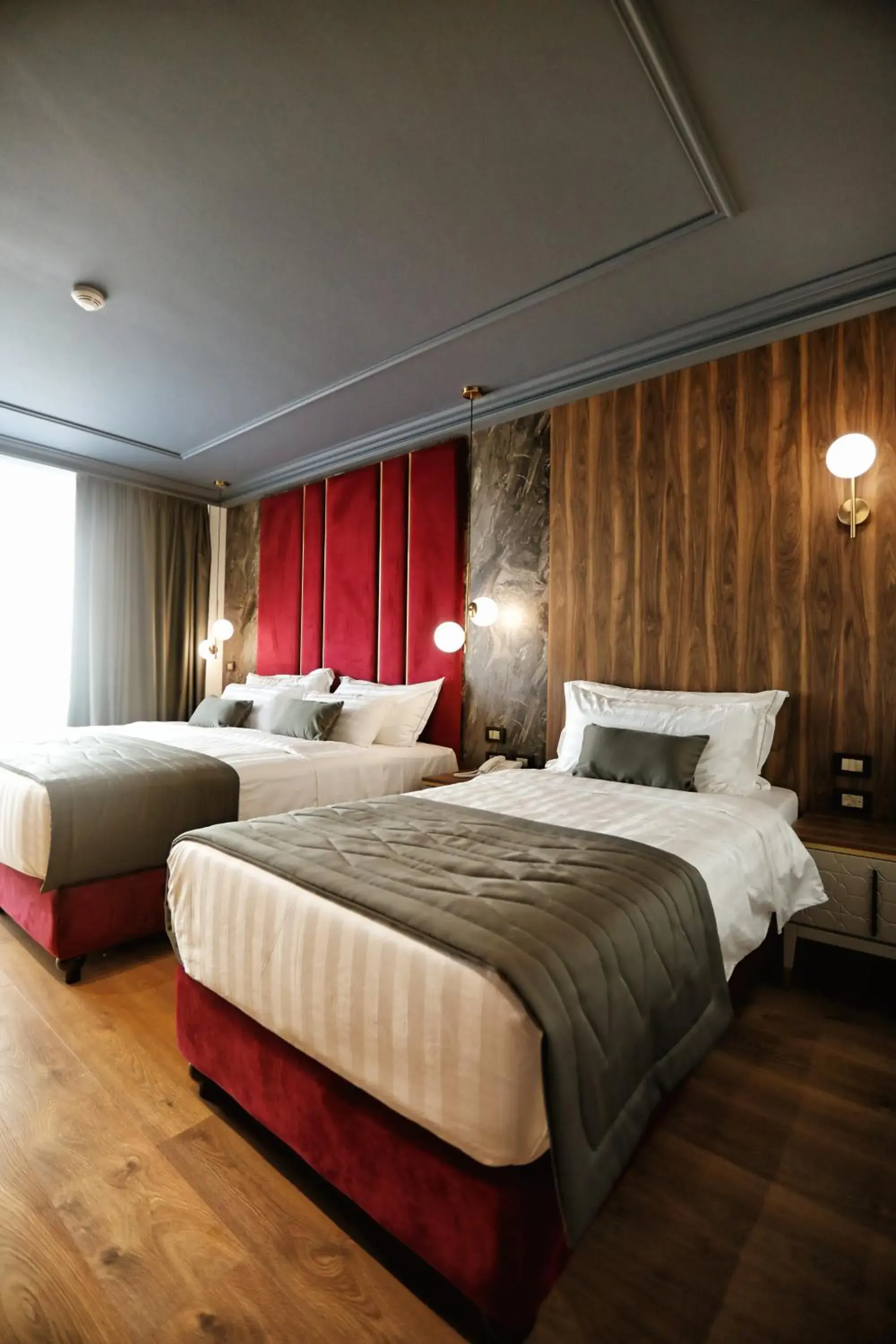 Bed in Luxury Premium Finese Bed in Luxury Premium Finese