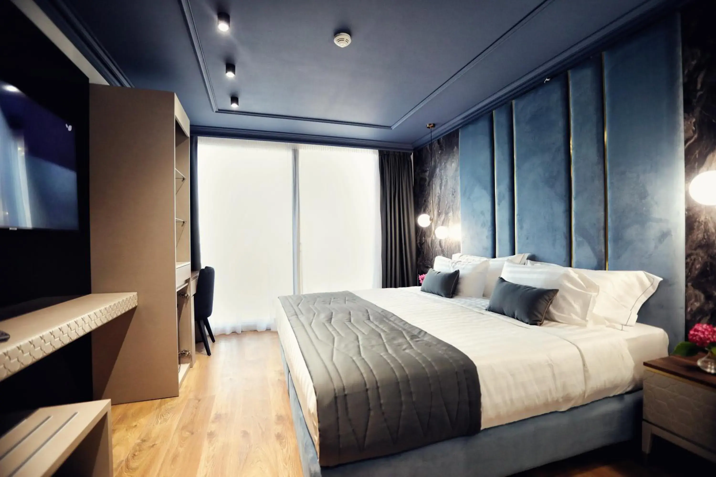 Bed in Luxury Premium Finese Bed in Luxury Premium Finese