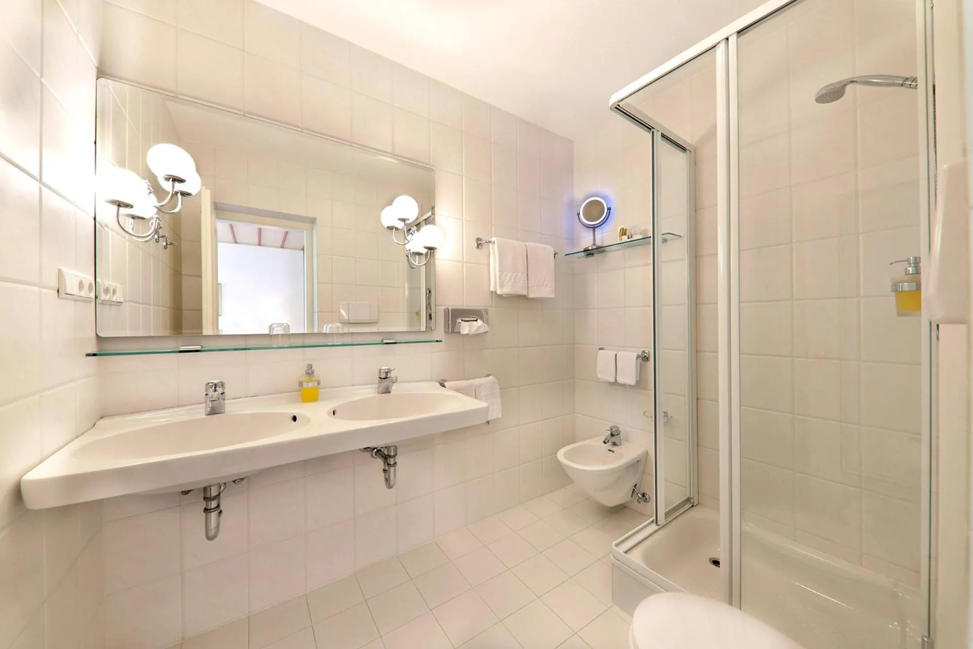 Bathroom in Hotel Mühle Mayer