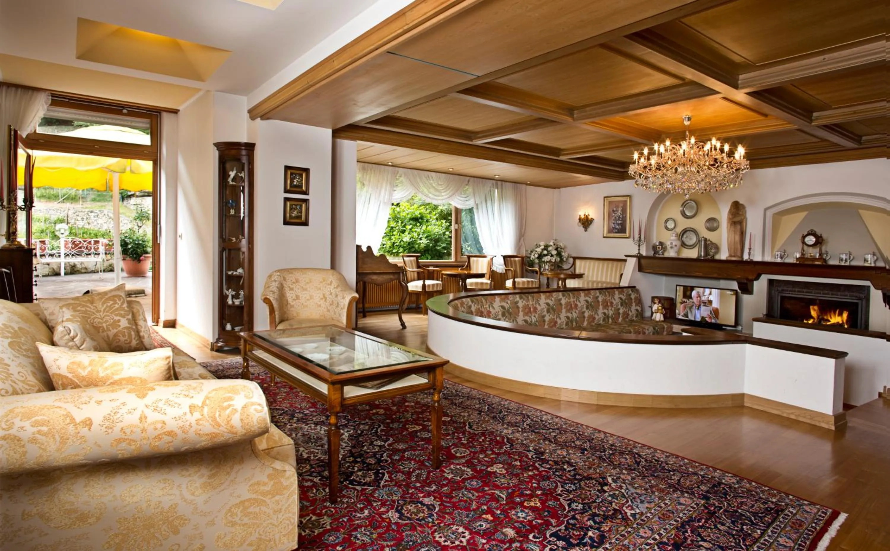 Communal lounge/ TV room in Hotel Mühle Mayer