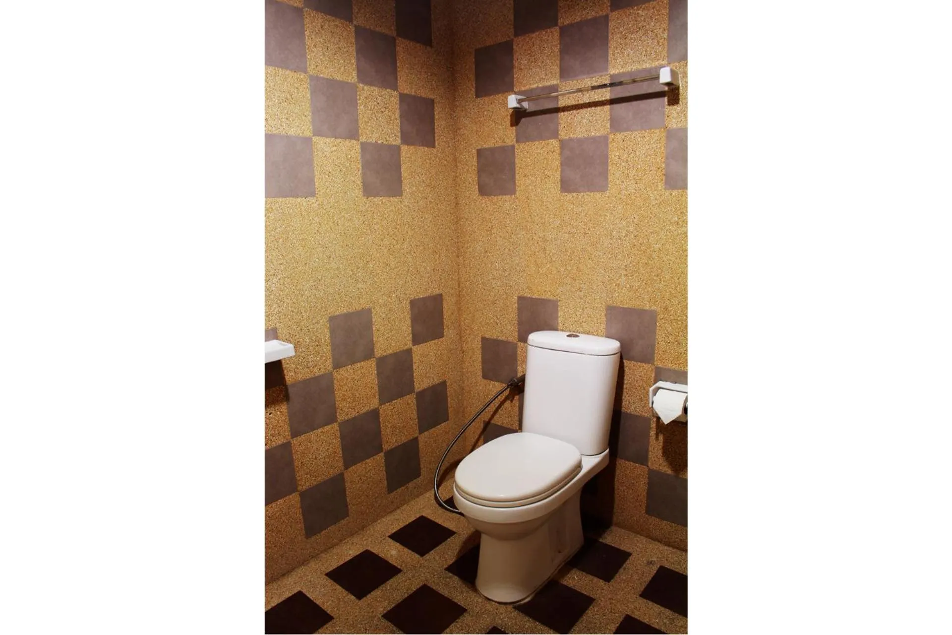 Bathroom in Pornkasem House