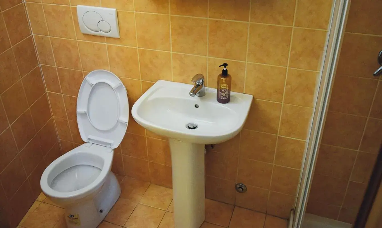 Economy Double or Twin Room in Airport Torre Clementina INN Economy Double or Twin Room in Airport Torre Clementina INN